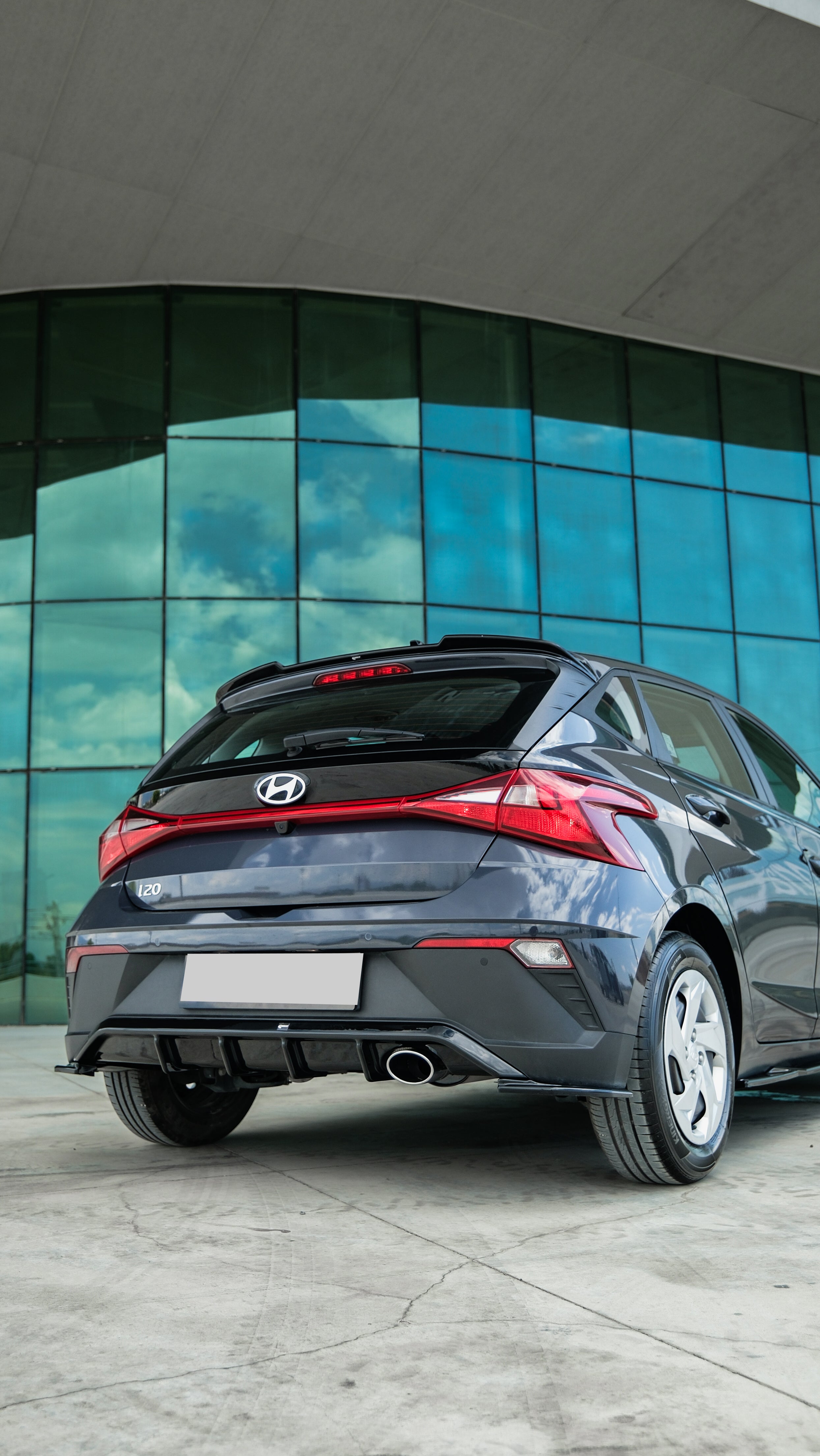 Hyundai i20 2023+ Arka Difüzör Parlak Siyah Sportif Tampon Altı Eki