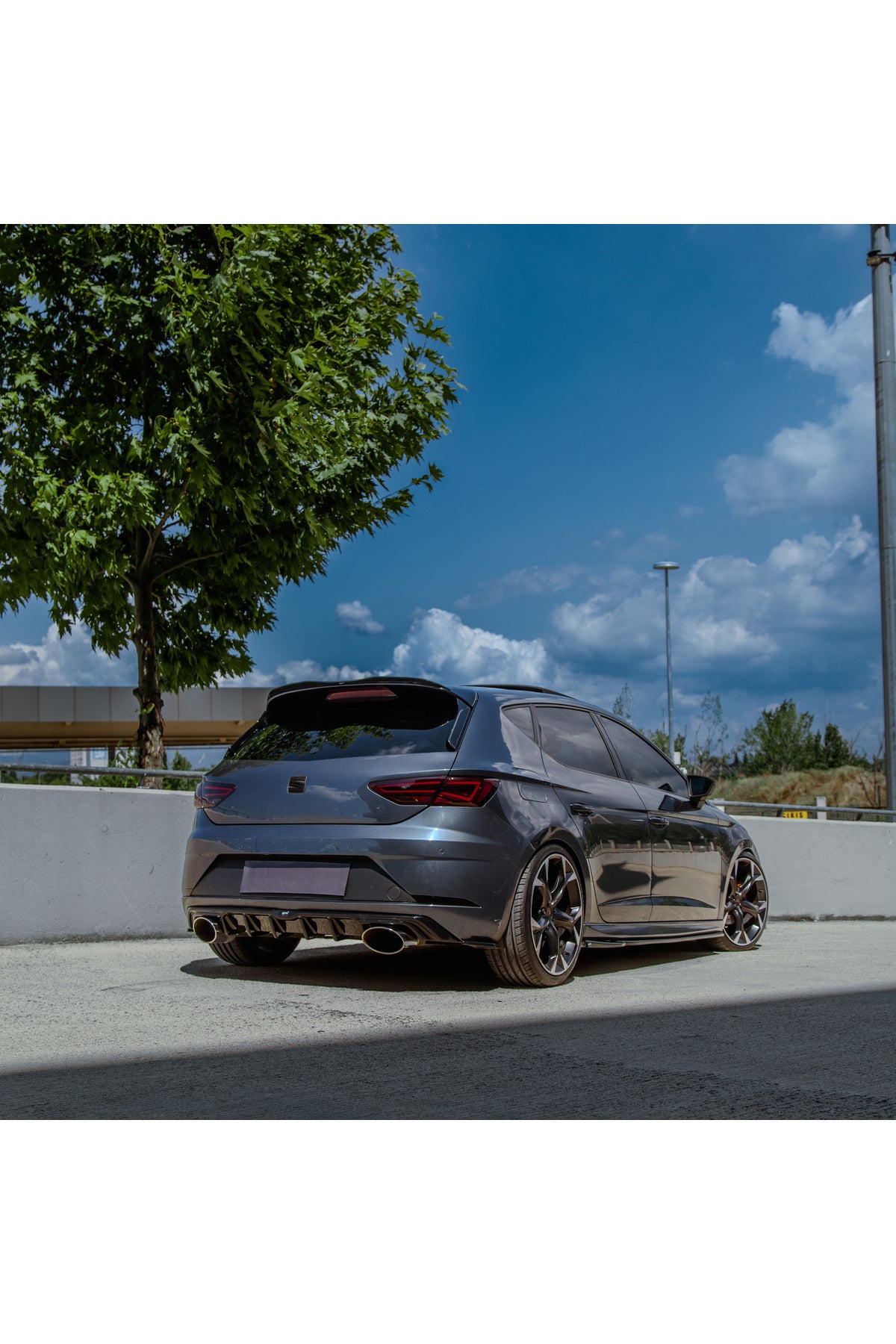 Seat Leon FR 2017-2019 Arka Difüzör | Piano Black Sportif Arka Difüzör Seti