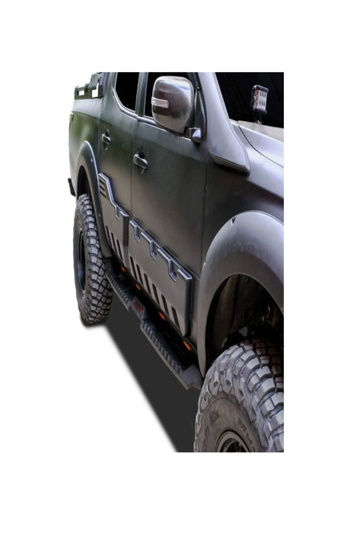 Mitsubishi L200 2008-2022 Led’Li (Tmz4Wd Yazili) Yan Basamak Takımı | Demir Off-Road Basamak Seti