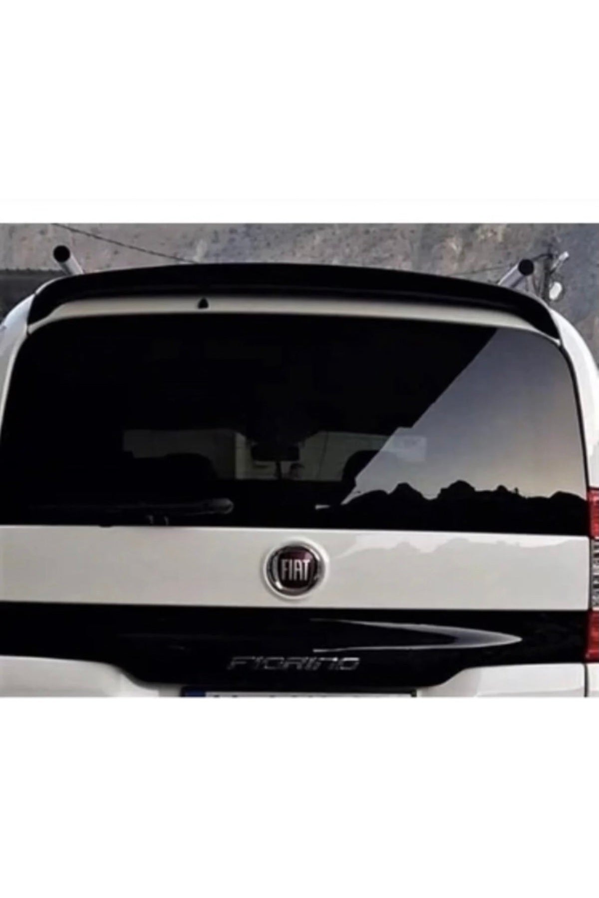 Fiat Fiorino 2008+ Piano Black Arka Spoiler | Bagaj Üstü Spoiler – Parlak Siyah