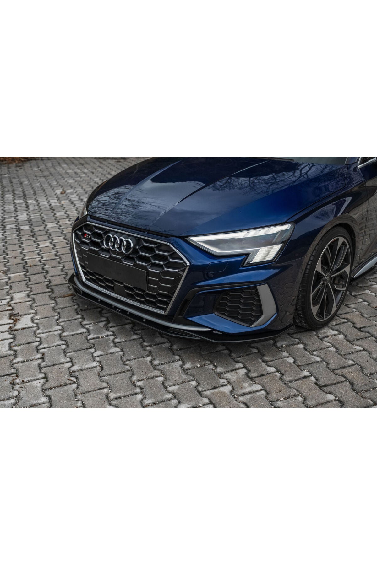 Audi A3 S-Line Sportback 8Y 2020-2024 Body Kit Seti Ön Lip Marşpiyel Difüzör Flap Spoiler