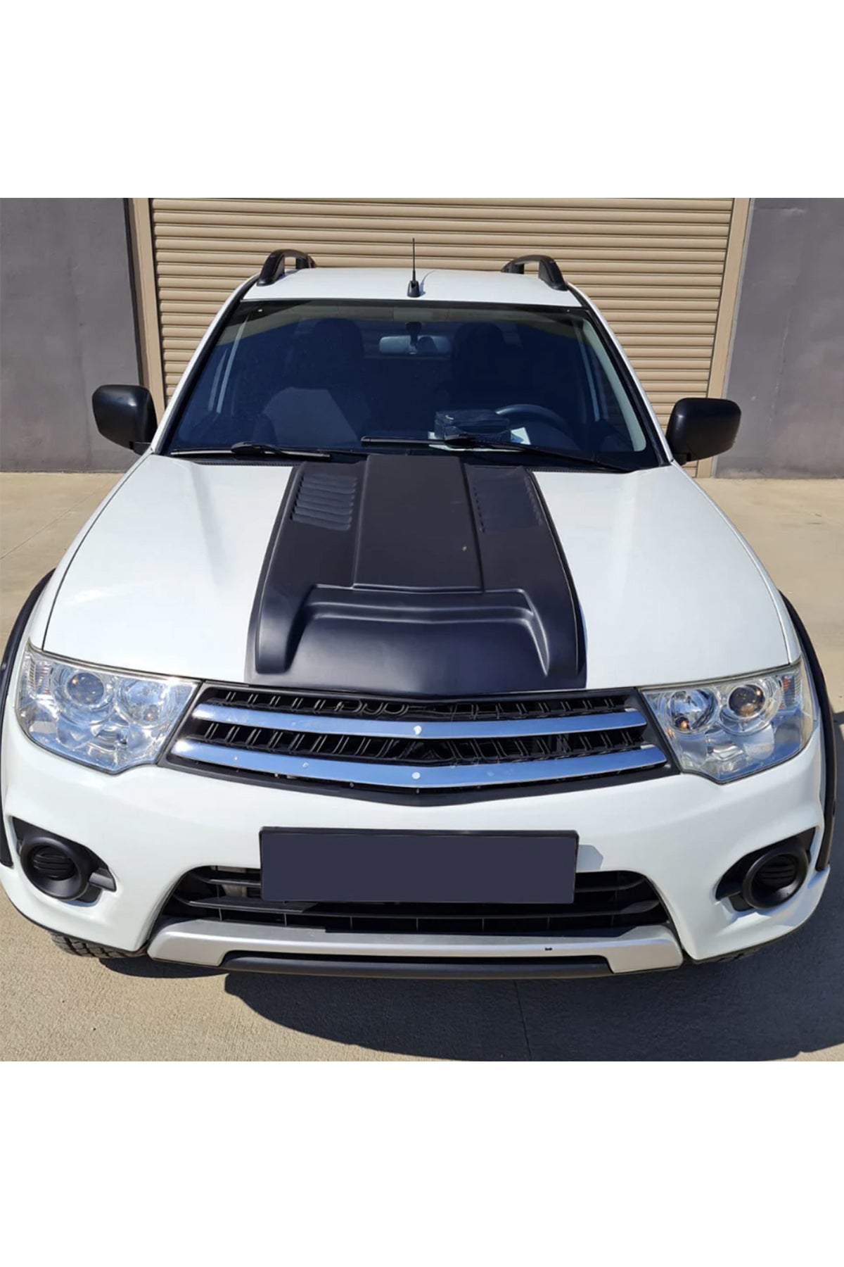 Mitsubishi L200 2007-2014 Kaput Scoop Kaplama | Kaput Üstü Hava Girişi Görünümlü Kaplama – Siyah