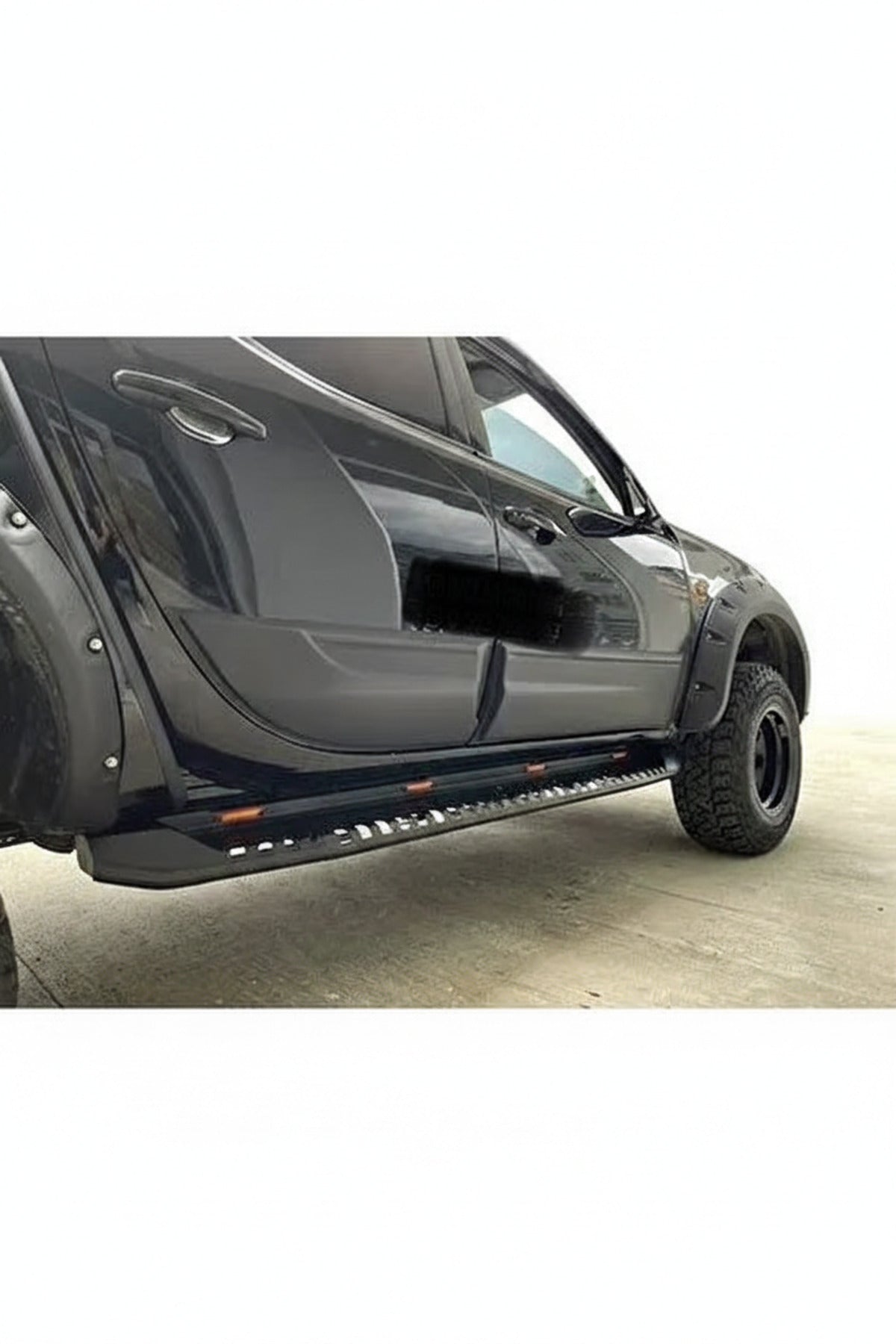 2007-2014 Mitsubishi L200 Kapı Gövde Kaplama Koruma Kabartma Mat Siyah