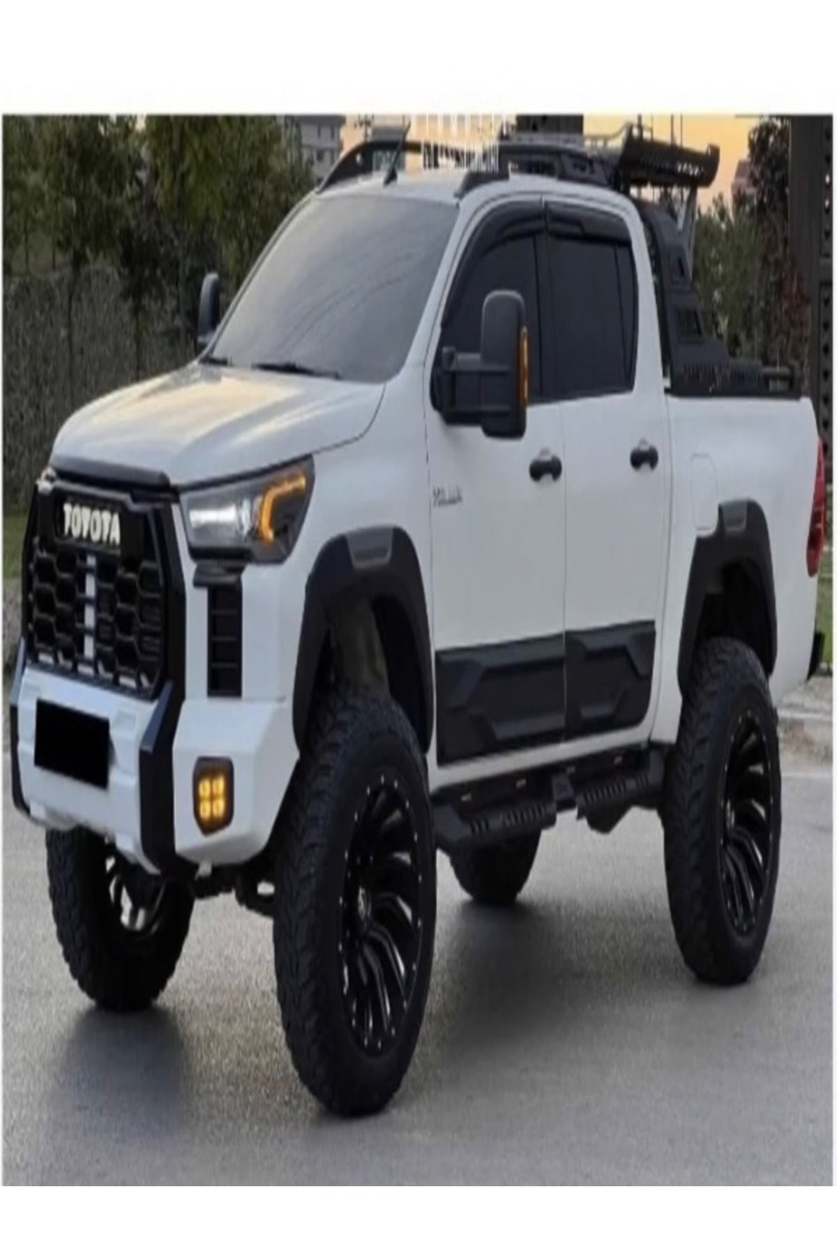 2015 Ve Üzeri Uyumlu Toyota Hilux Kapı Gövde Kaplama Kabartma Seti