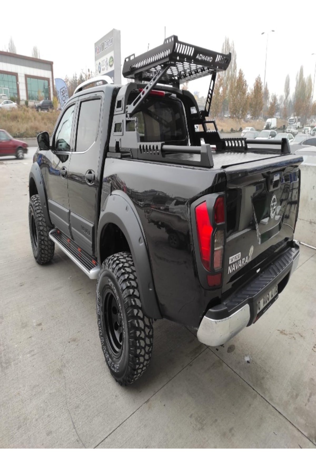 2015+ Nissan Navara Tek Depo Çamurluk Dodik Kaplama Kabartma