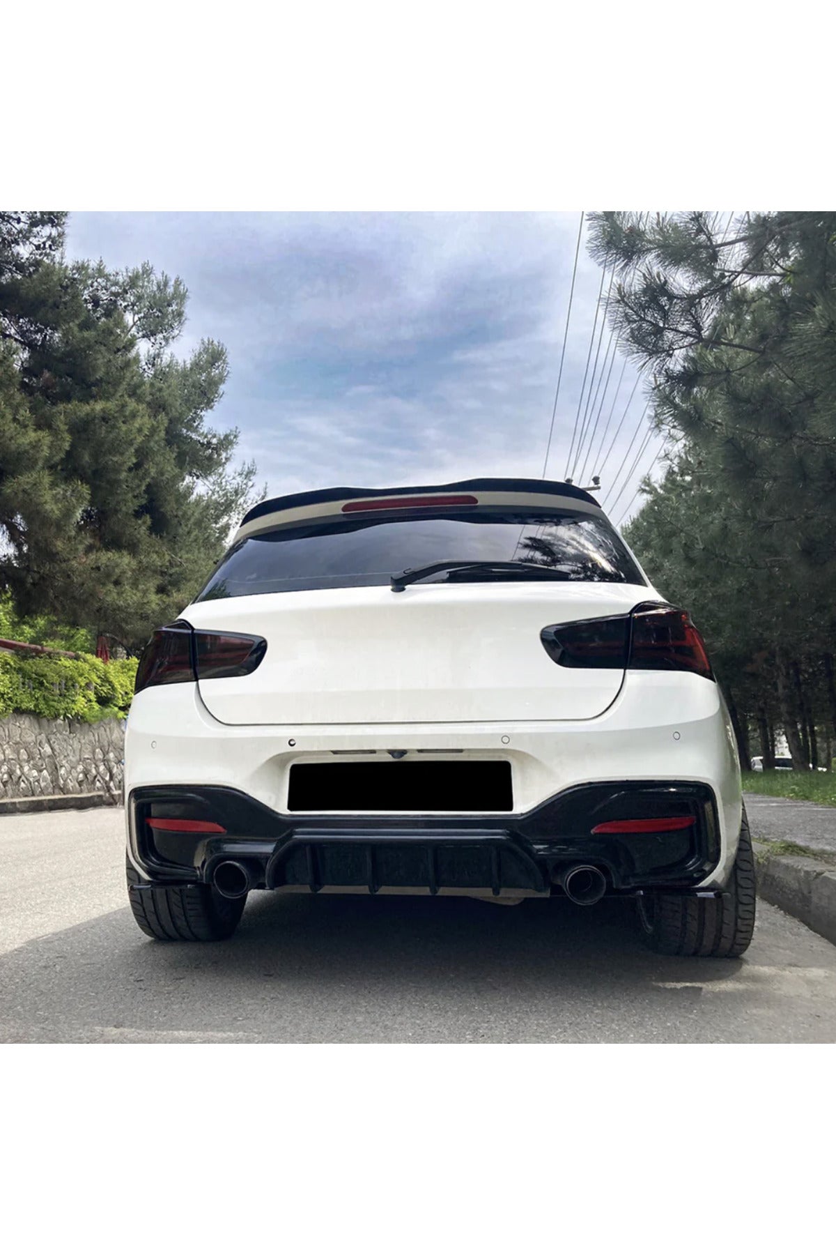 BMW F20 1 Serisi 2015-2019 Arka Difüzör M Paket Uyumlu Piano Black Difüzör