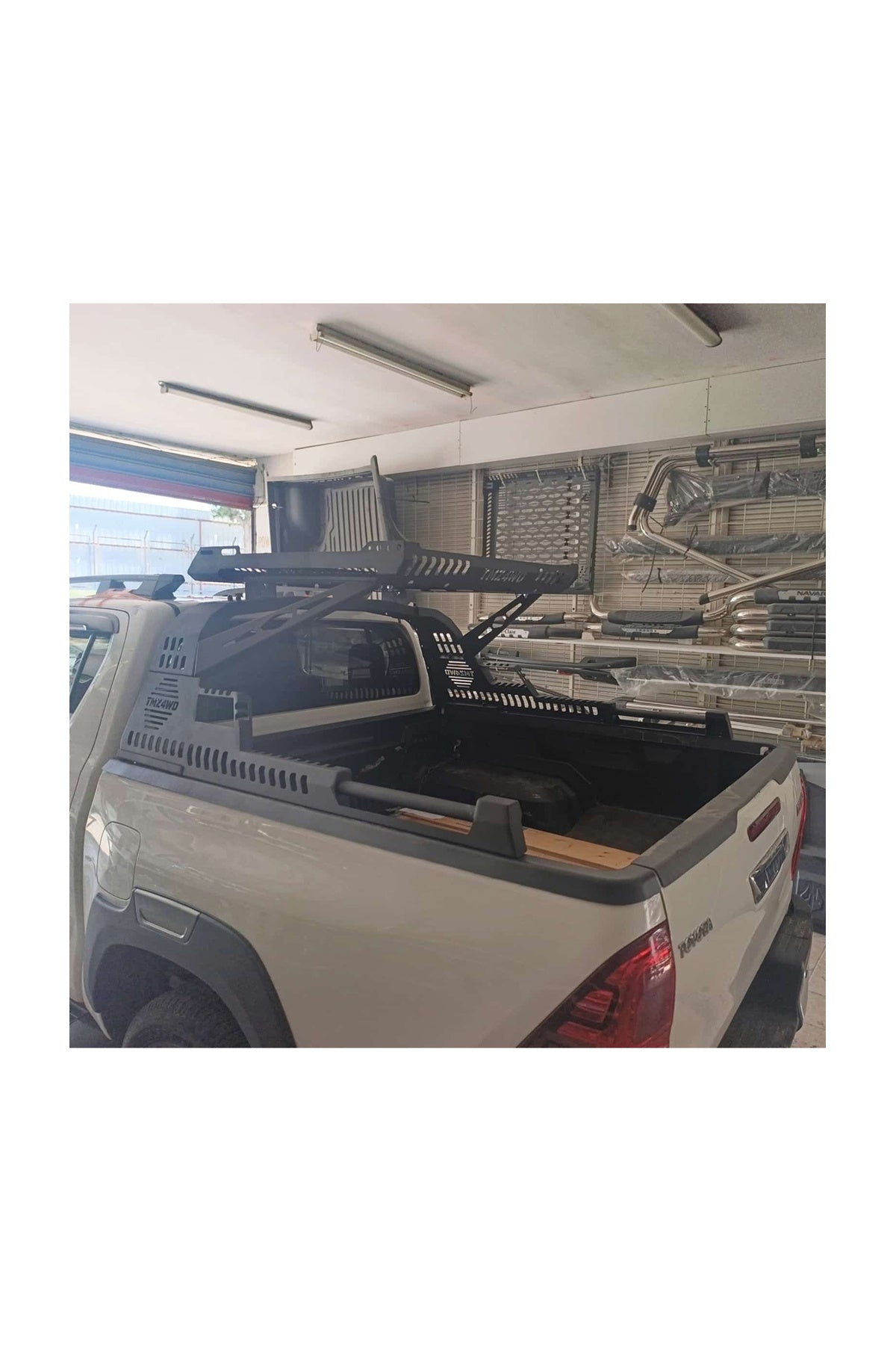 Mitsubishi L200 2015-2018 Uyumlu 3 mm Sepetli Roll Bar | Siyah Off-Road Tasarım | Dayanıklı Metal Kasa Koruma Aksesuarı