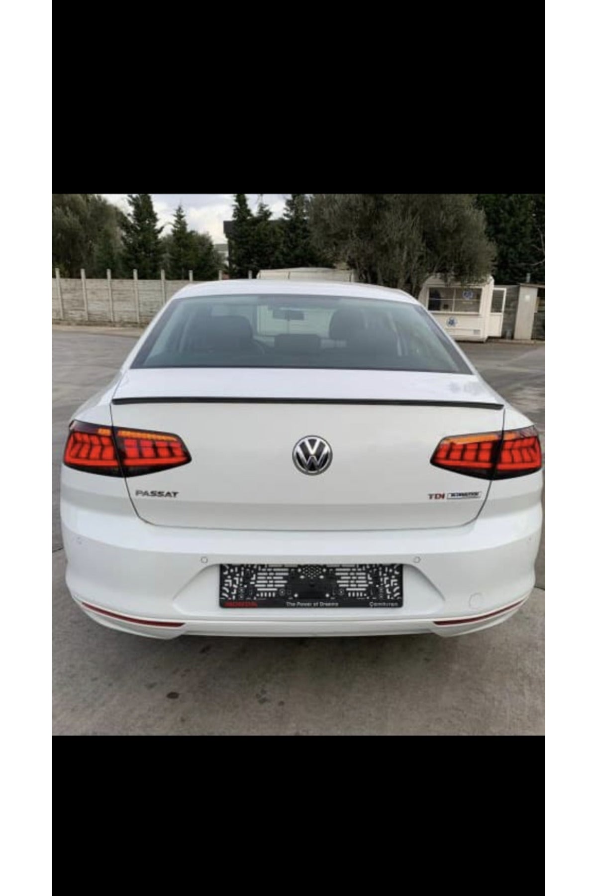 Volkswagen Passat B8 Piano Black Arka Spoiler | Bagaj Üstü Spoiler – Parlak Siyah