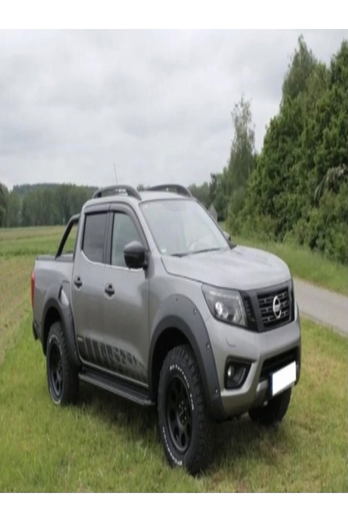 2017 Ve Üzeri Nissan Navara Adblue Çift Depo Çamurluk Dodik Kaplama Kabartma Seti Vida Görünümlü
