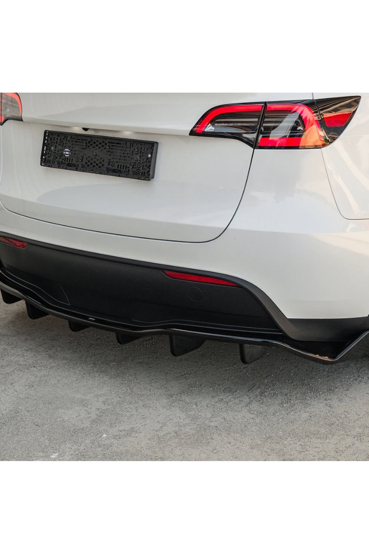 Tesla Model Y 2020-2025 Arka Difüzör Piano Black Difüzör Eki