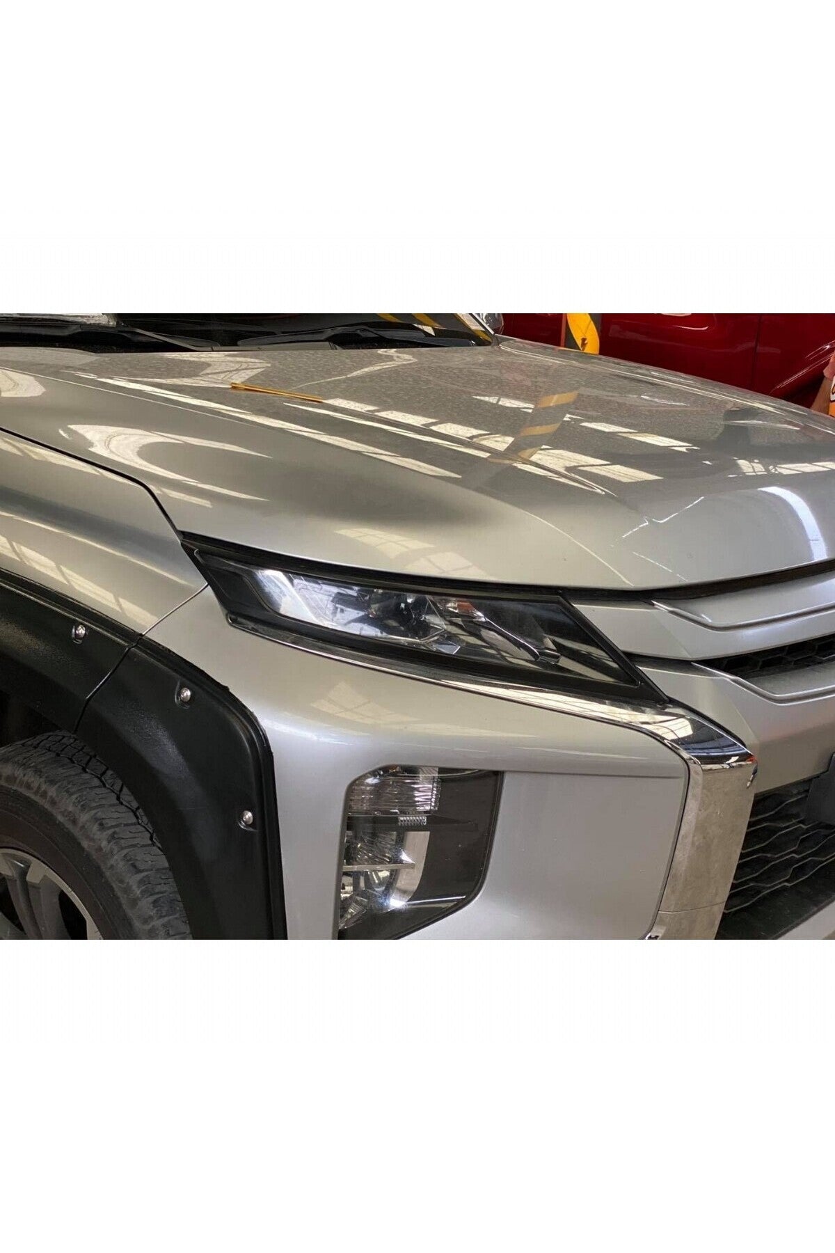 Mitsubishi L200 Ön Far Çerçevesi 2019+