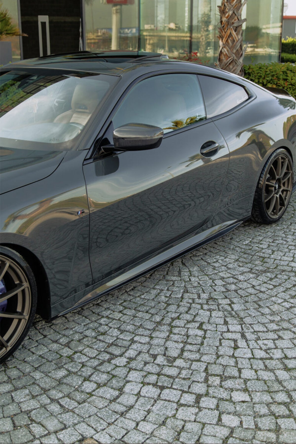 Bmw 4 Serisi G22 Yan Marşpiyel Gövde Eki Seti (Sağ-Sol) Parlak Si̇yah (Pi̇ano Black)