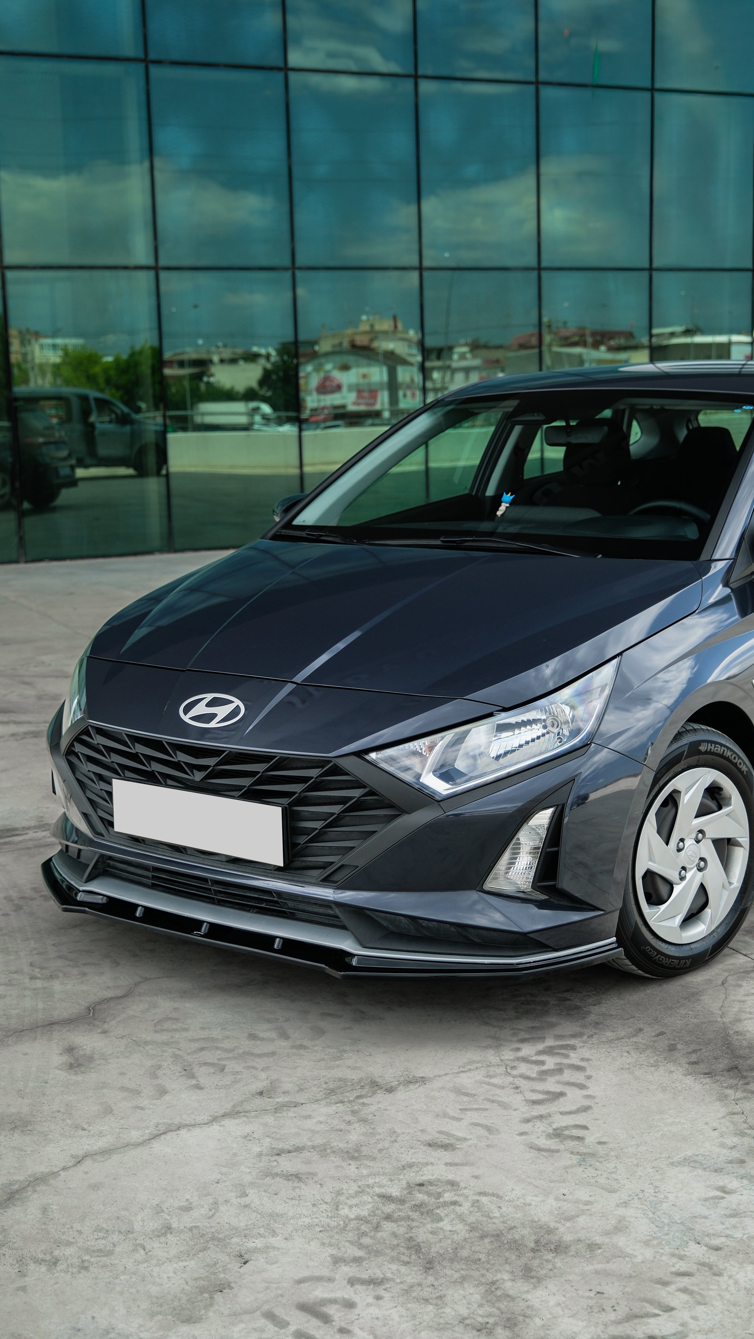 Hyundai i20 2023+ Ön Lip Parlak Siyah Ön Tampon Eki Sportif Görünüm