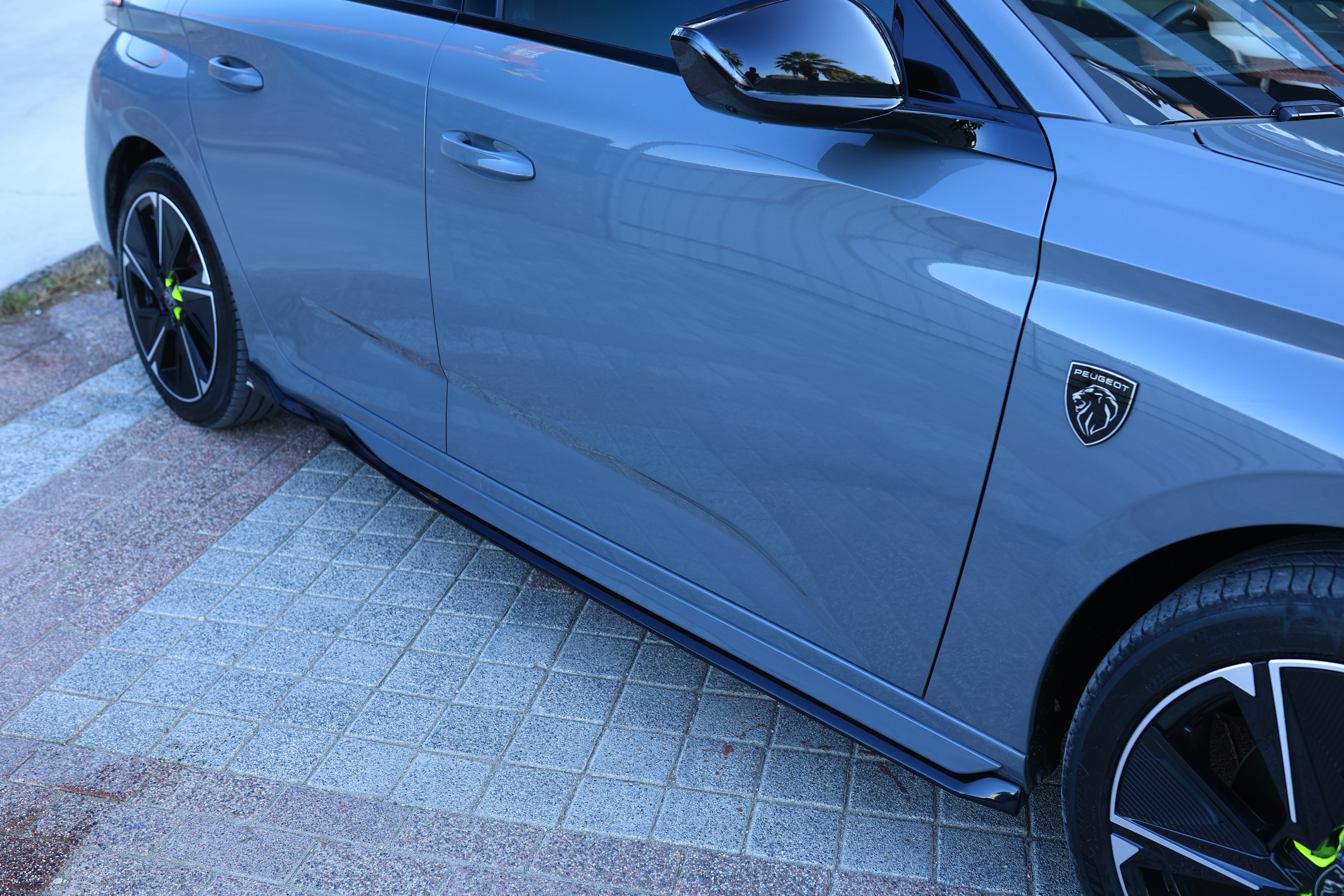 Peugeot 308 GT 2021+ Parlak Siyah Yan Marşpiyel Seti | Sportif Yan Etek