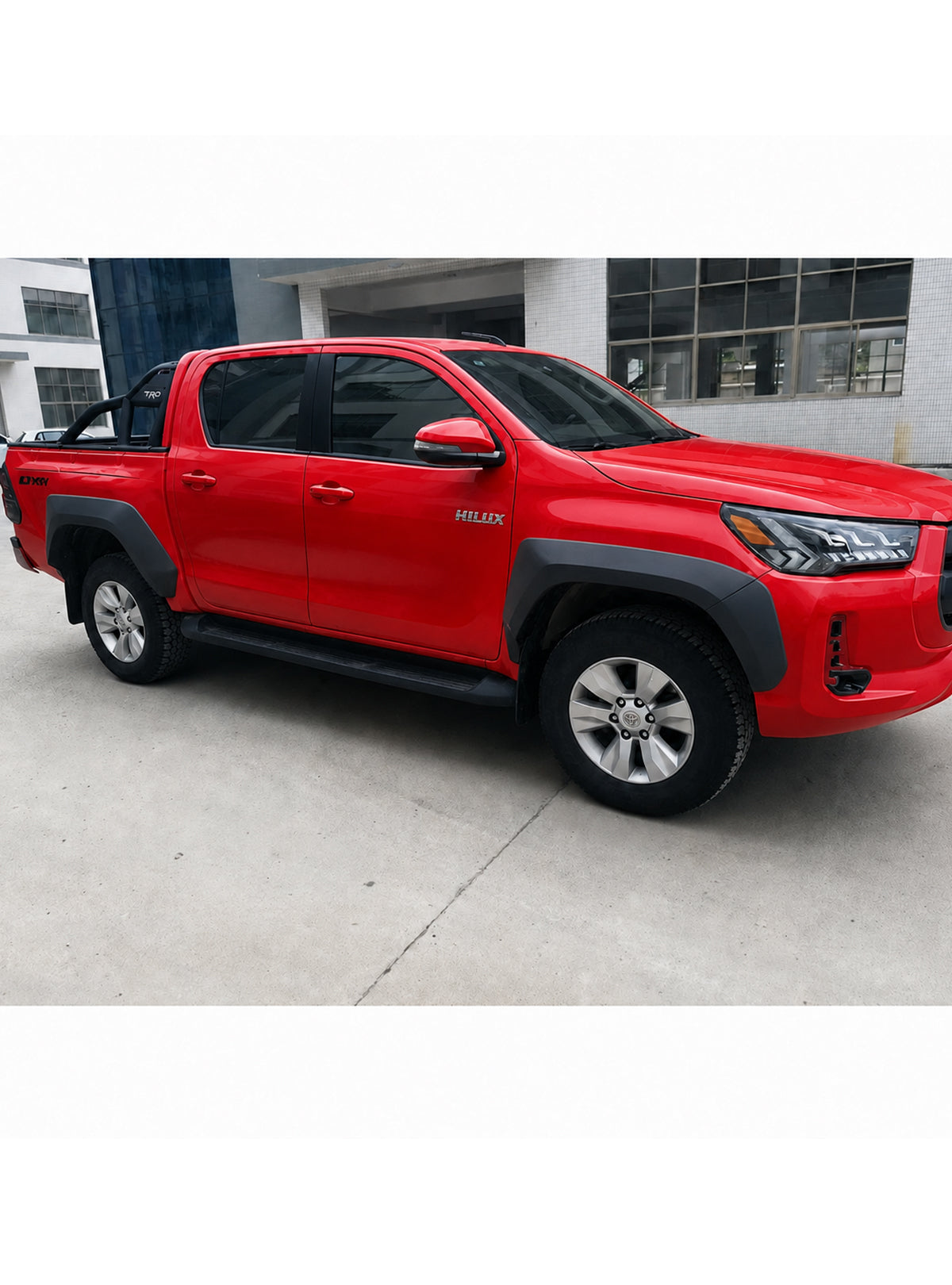 Toyota Hilux 2015-2020 GR Style Çamurluk Dodik Seti Orijinal Tampon Uyumlu İthal Ürün