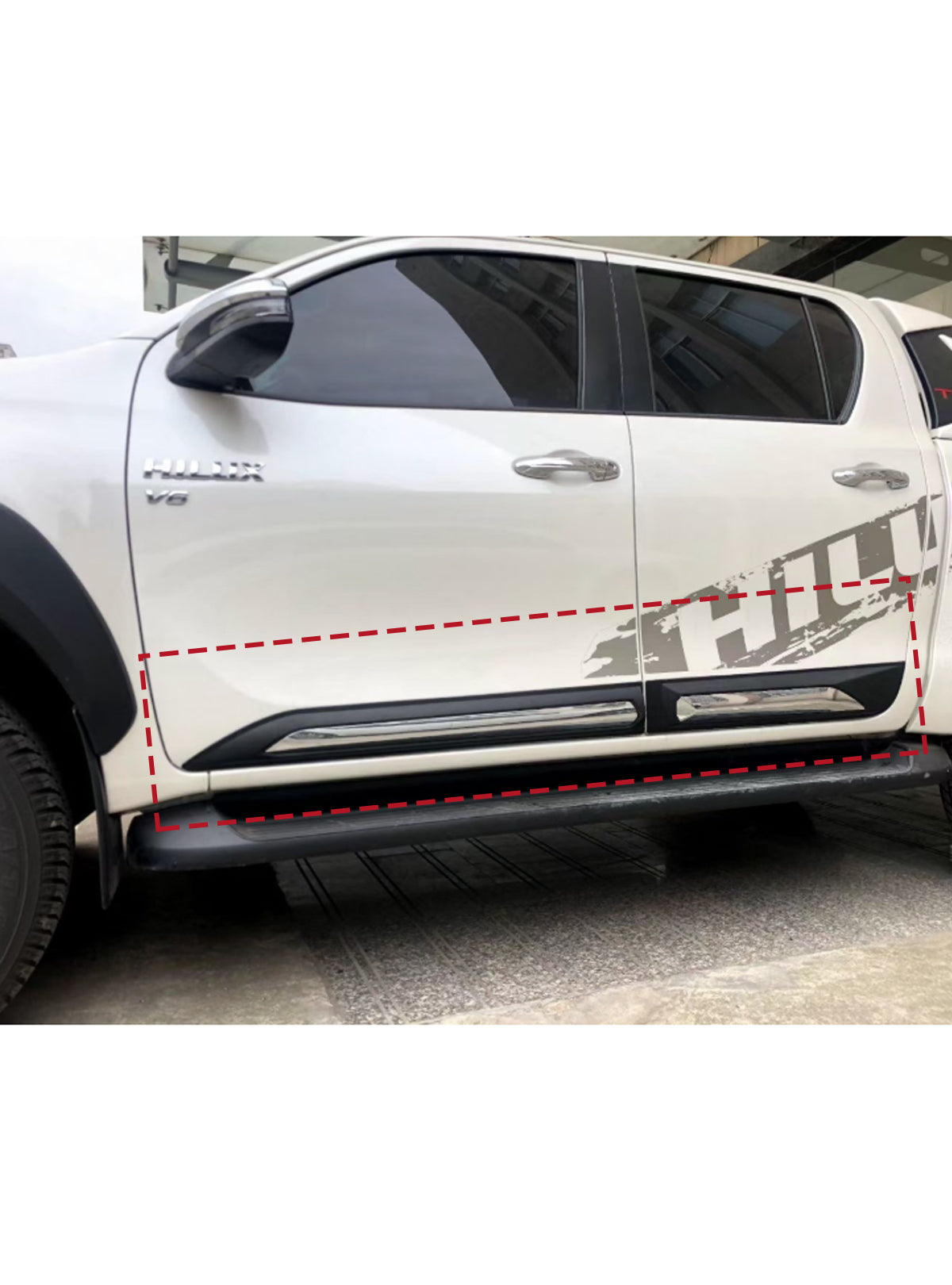 Toyota Hilux 2015+ Slim Kapı Gövde Koruma Kaplaması Krom Detaylı İthal Ürün