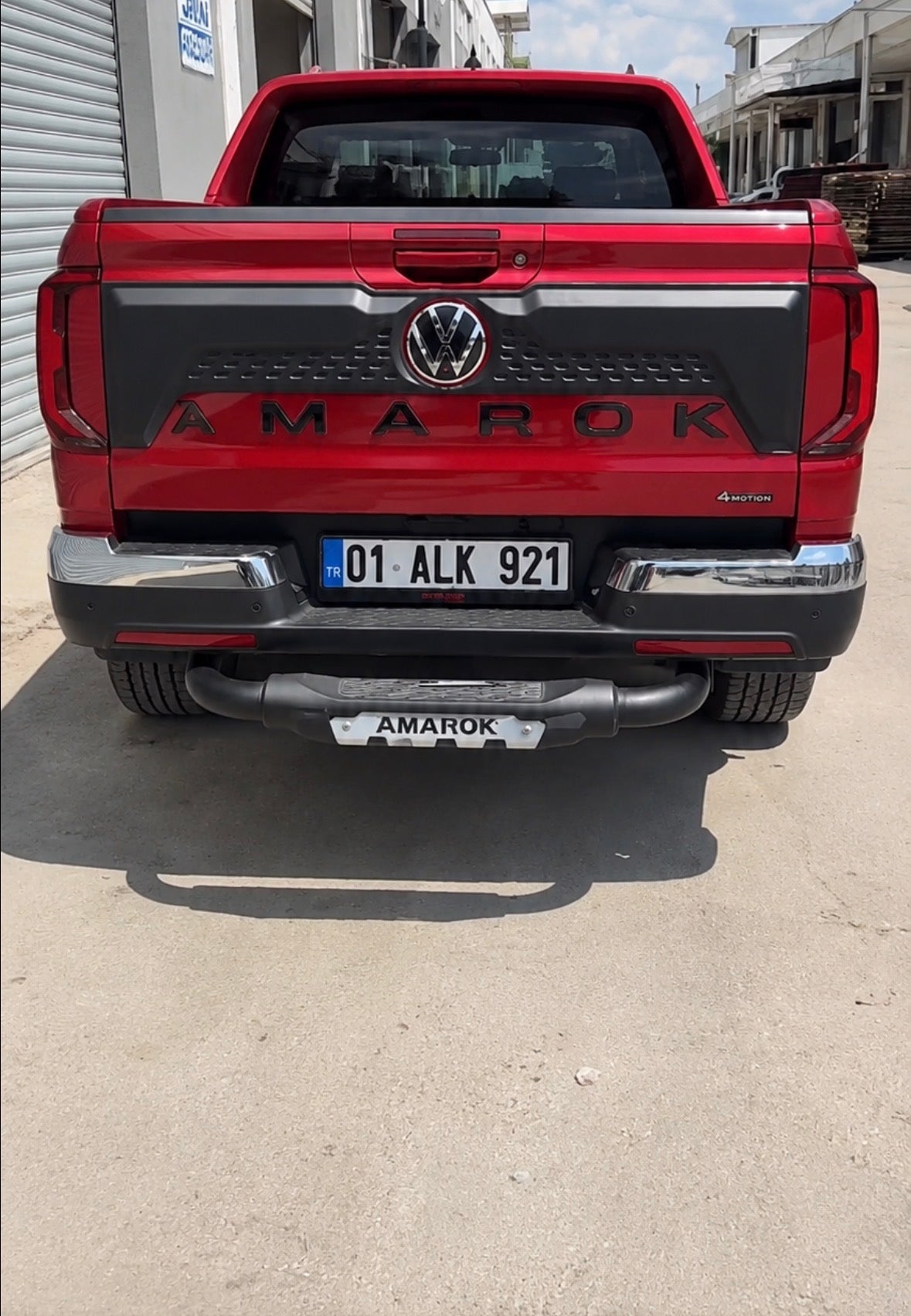Volkswagen Amarok Bagaj Arka Harf Kabartma Seti Plastik Mat Siyah | Güçlü Yapışkanlı Dekoratif Logo Yazı Seti