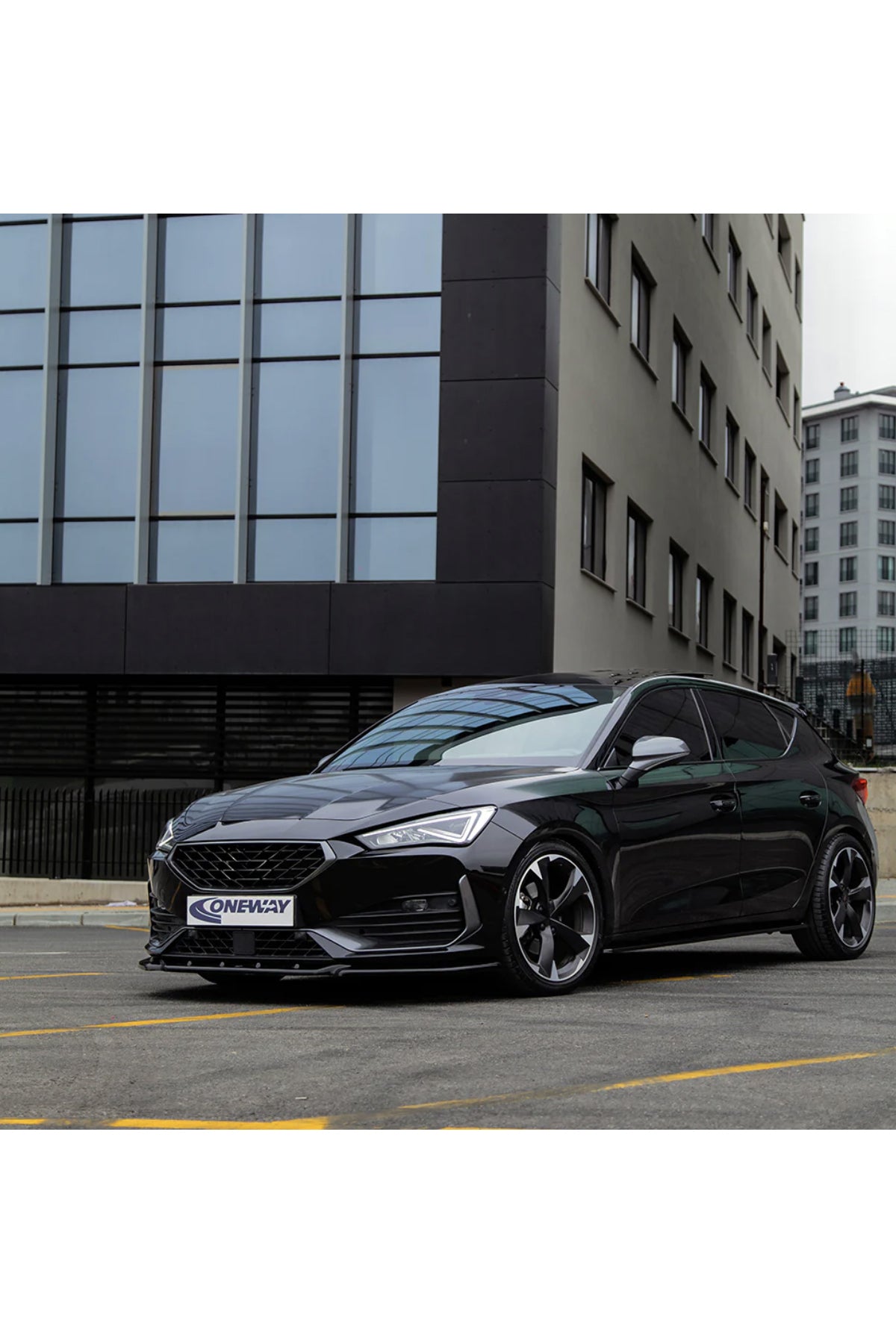 Cupra Leon 2020-2024 Body Kit Seti Ön Lip Marşpiyel Difüzör Spoiler Flap