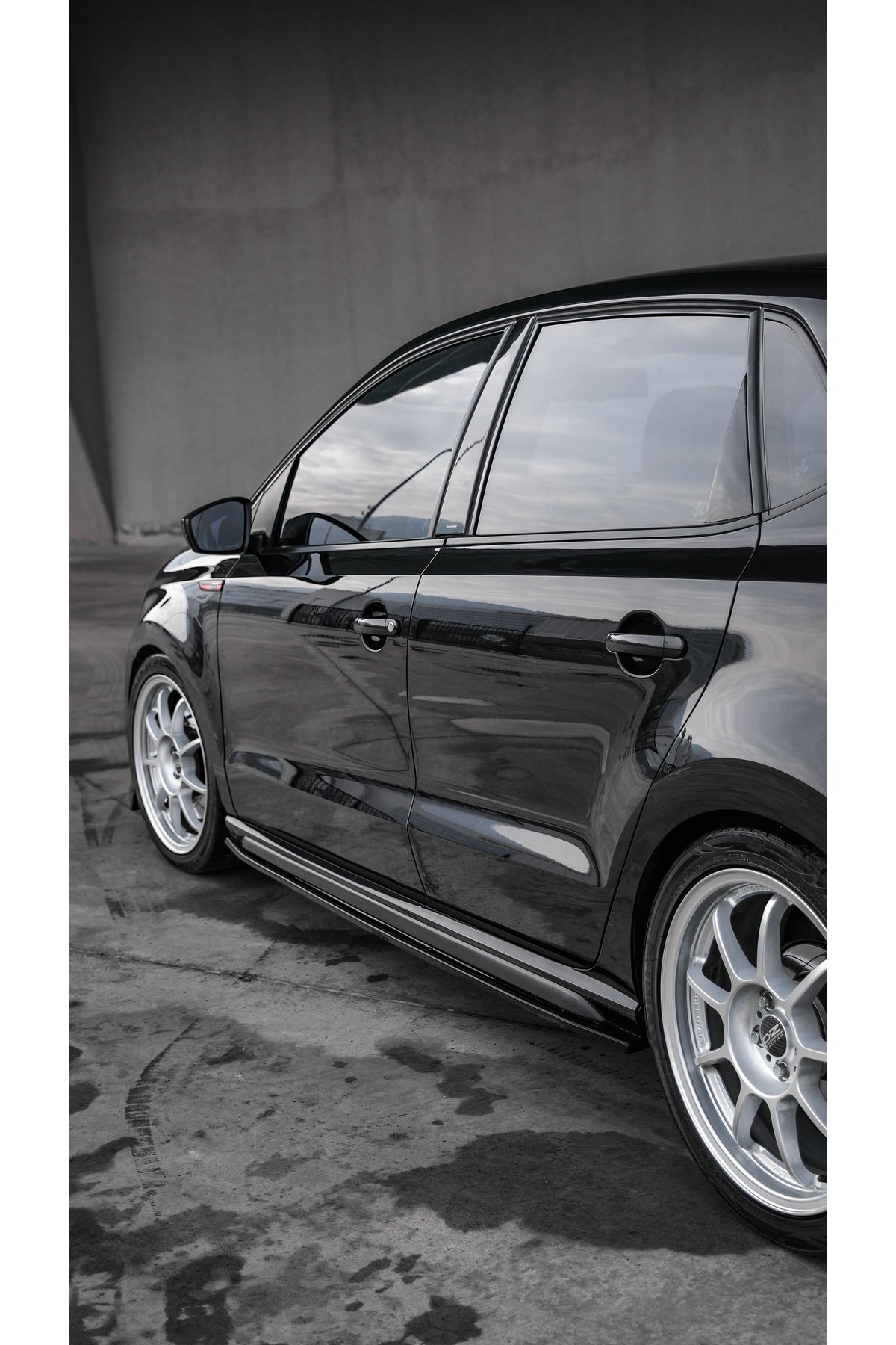 Volkswagen Polo GTI 2009-2014 Piano Black Body Kit Seti | Ön Lip + Marşpiyel + Difüzör + Flap + Bagaj Spoilerı