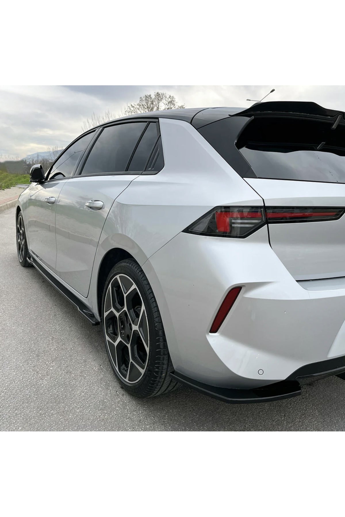 Opel Astra L 2020+ Arka Flap Seti | Sportif Tampon Eki & Agresif Görünüm