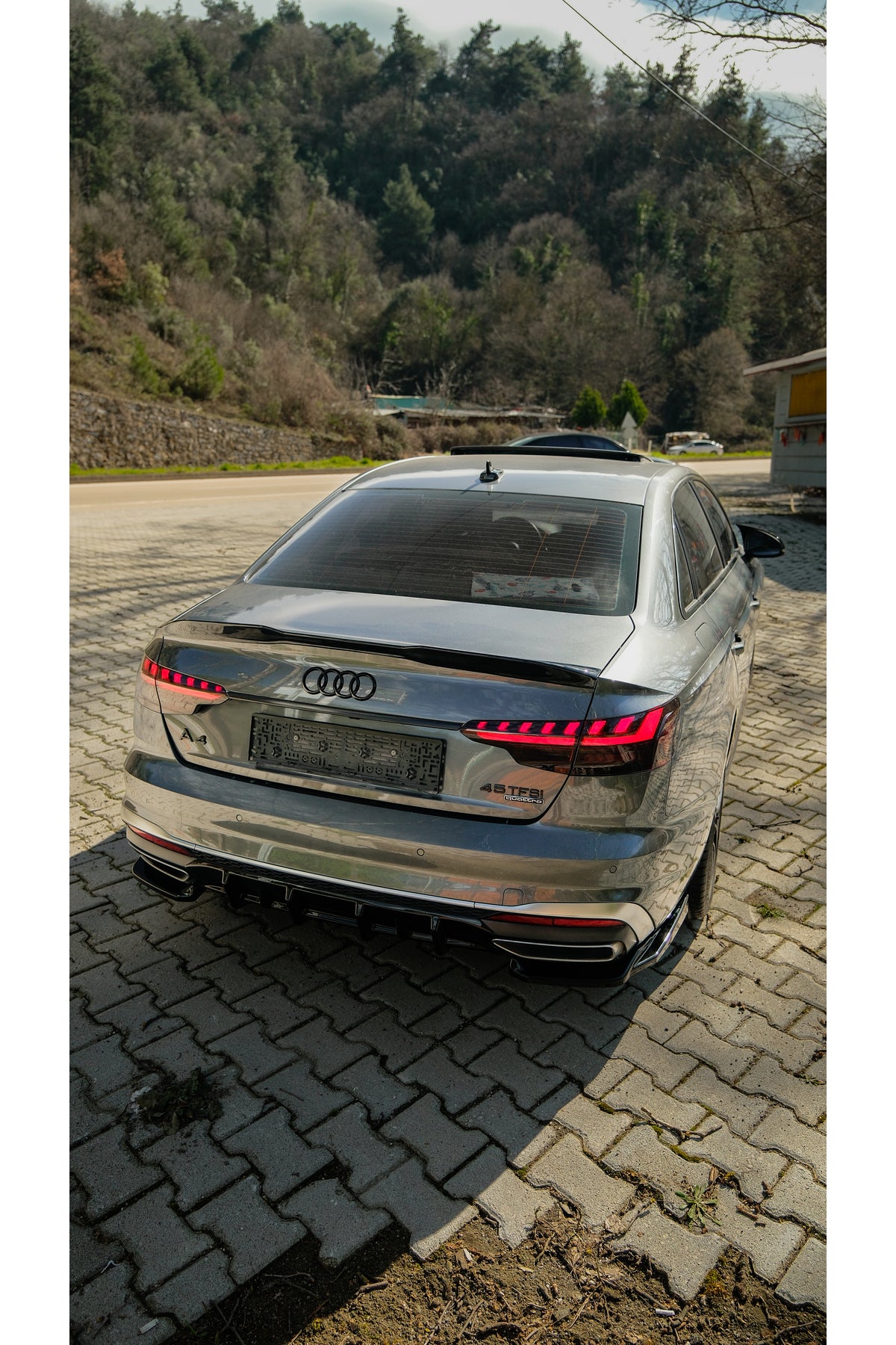 Audi A4 B9 Bagaj Spoiler 2016-2024 | Parlak Siyah Sportif Arka Spoiler