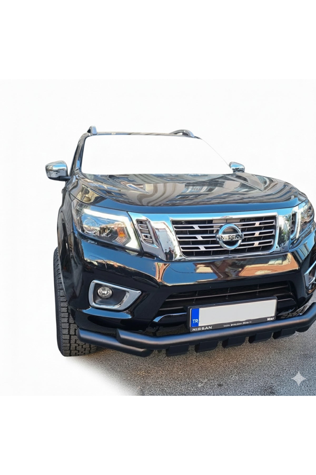 Nissan Navara 2015 - 2021 Siyah Shark Ön Koruma Demiri