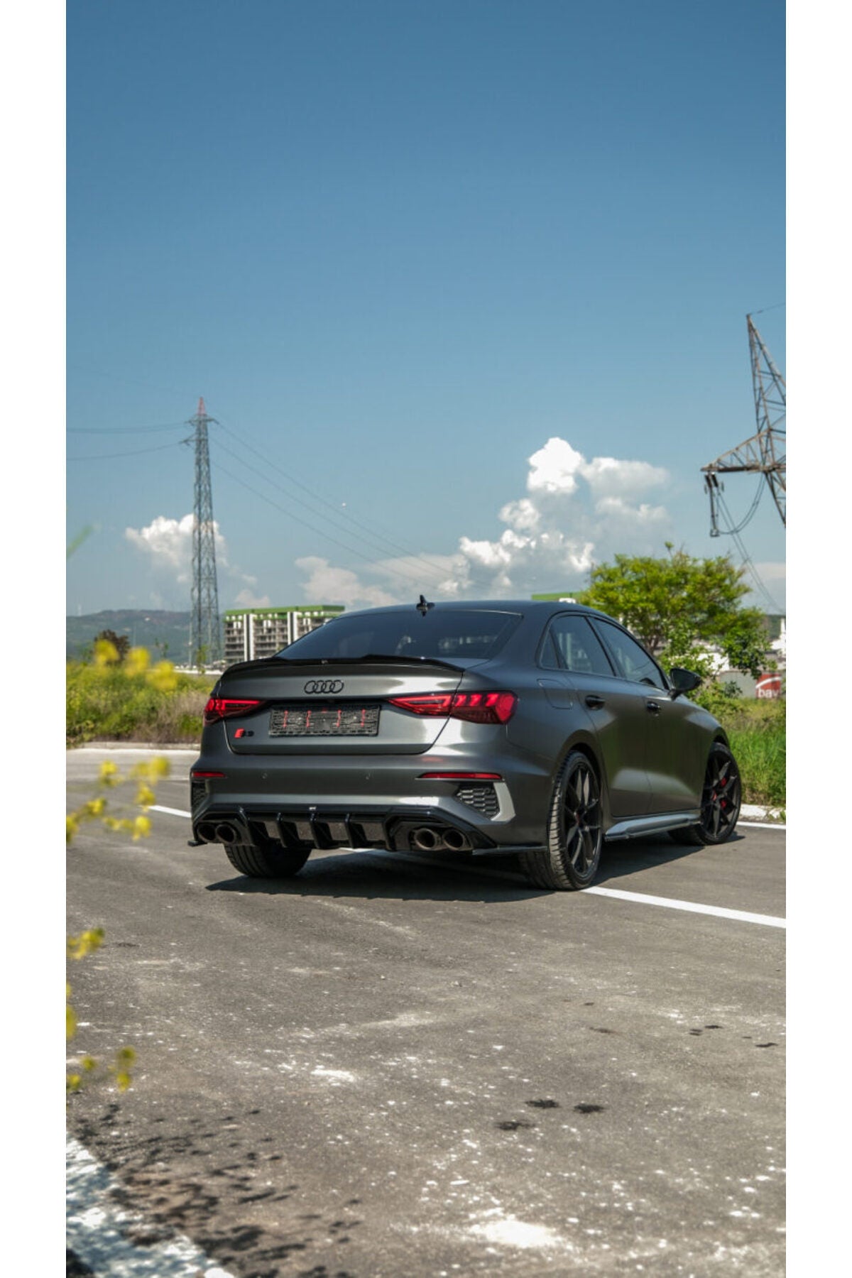 Audi A3 8Y Sedan S-Line 2020-2024 Body Kit Seti Ön Lip Marşpiyel Difüzör Spoiler Flap