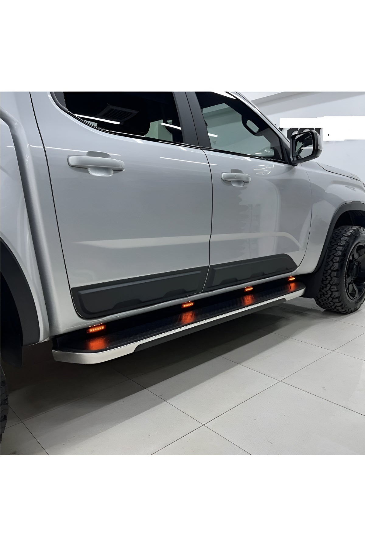 Volkswagen Amarok 2022+ Kapı Kaplama Seti | Mat Siyah Kapı Koruma / Yan Kapı Kaplama