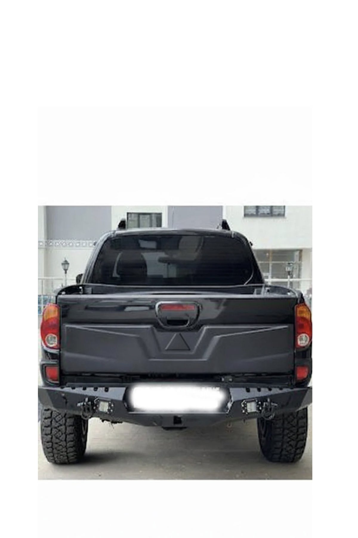 Mitsubishi L200 2015+ Yarım Bagaj Kapağı Kaplama | Mat Siyah Arka Kapak Kaplama - Siyah