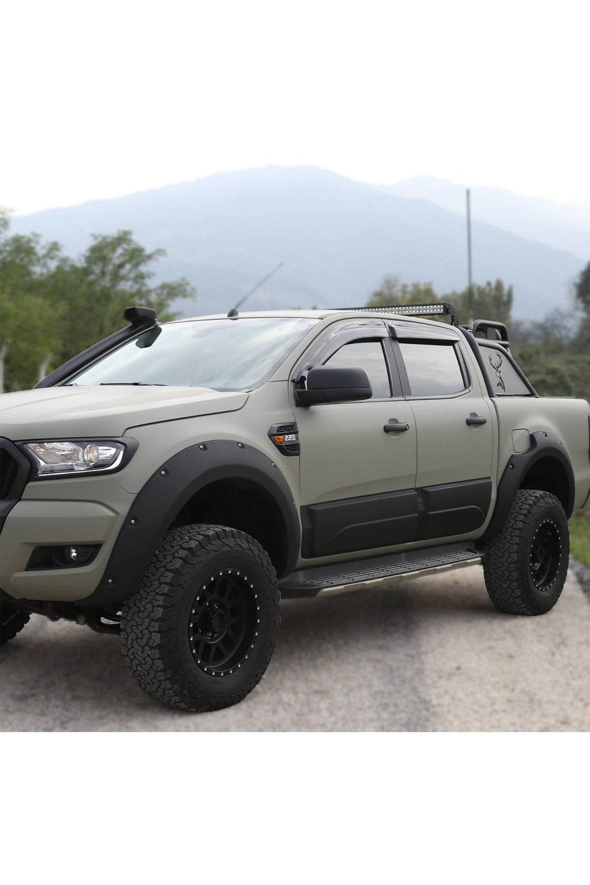 Ford Ranger T6 T7 T8 2012-2022 Kapı Kaplama Seti | Yan Kapı Koruma – Mat Siyah