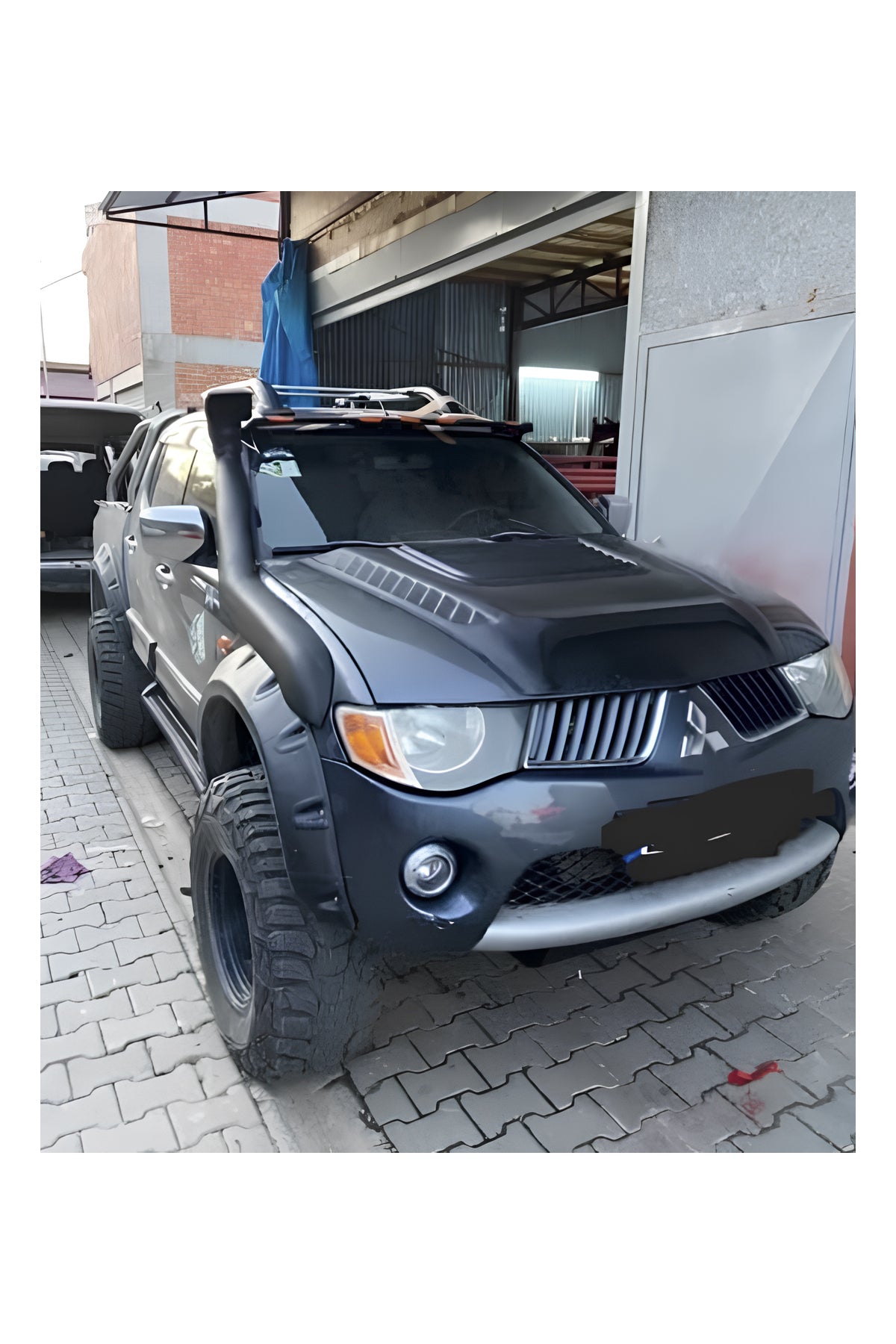 Mitsubishi L200 2007-2014 Dakar Dodik Seti | Mat Siyah Vida Görünümlü Çamurluk Dodik (Fender Flare)