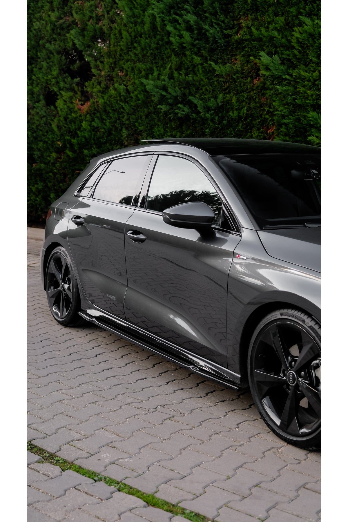 2025+ Audi A3 S Line Yan Marşpiyel Seti Piano Black ABS | Yan Etek - TMZ Garage