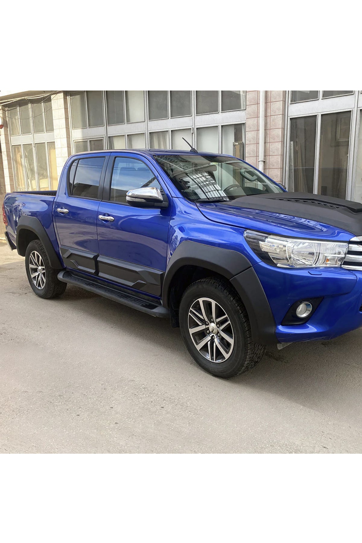 Toyota Hilux 2015-2020 Dodik Seti | Mat Siyah Çamurluk Dodik – Off-Road Görünüm
