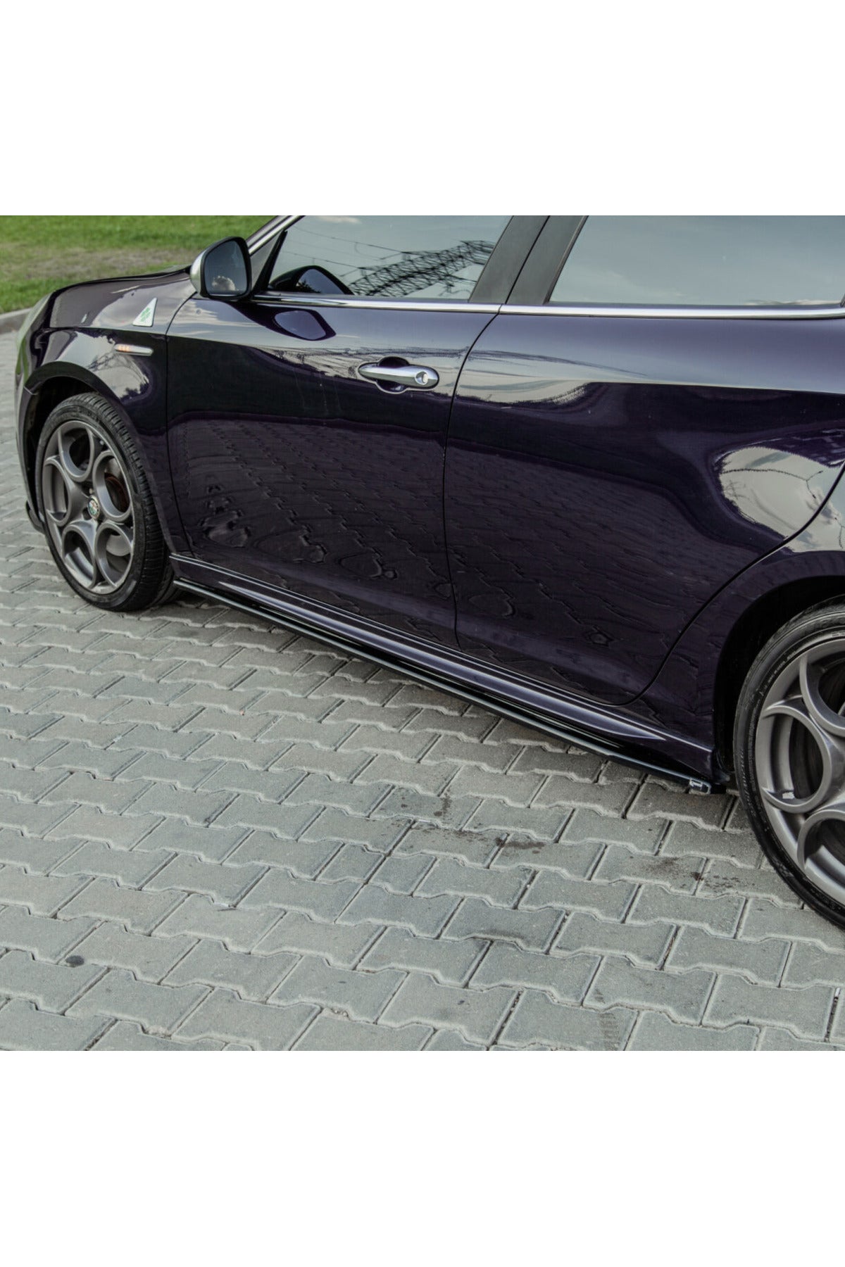 Alfa Romeo Giulietta Yan Marşpiyel 2010-2020 Uyumlu Yan Etek Piano Black ABS - TMZ Garage