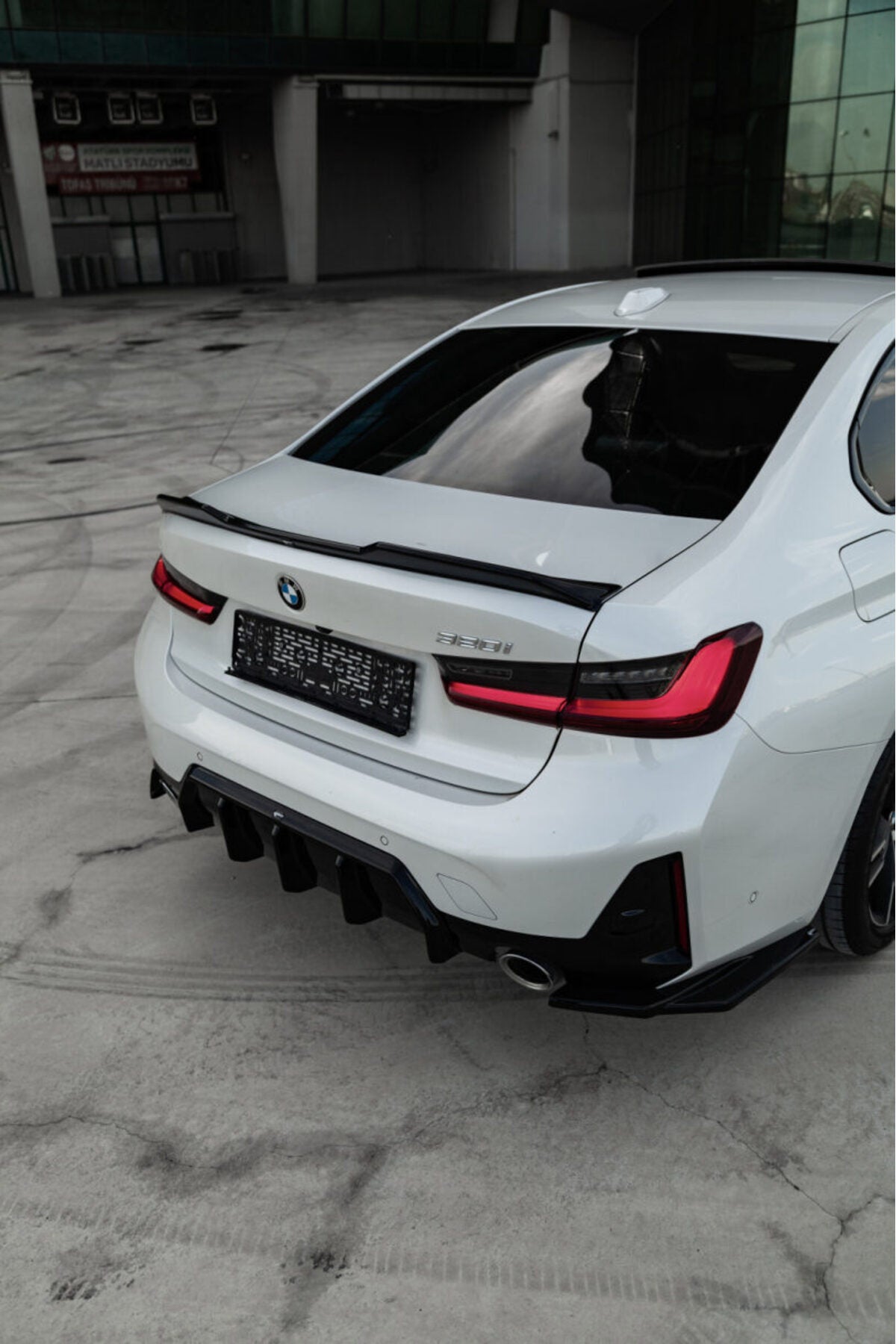 Bmw 3 Serisi G20 Lci 2022+ M Paket Body Kit Seti Ön Lip Marşpiyel Difüzör Spoiler Flap