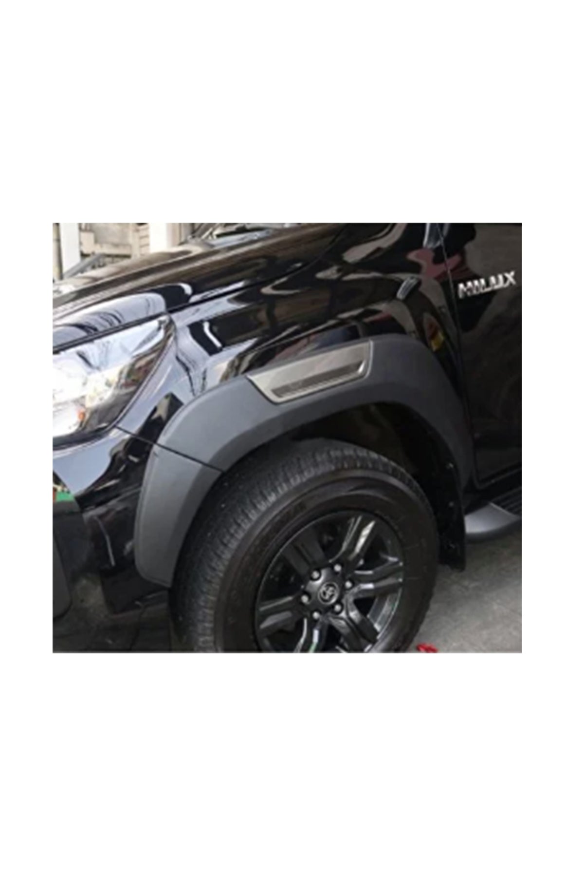 2015-2020 Toyota Hilux Çamurluk Dodik Kaplama Kabartma Seti (İthal Ürün)
