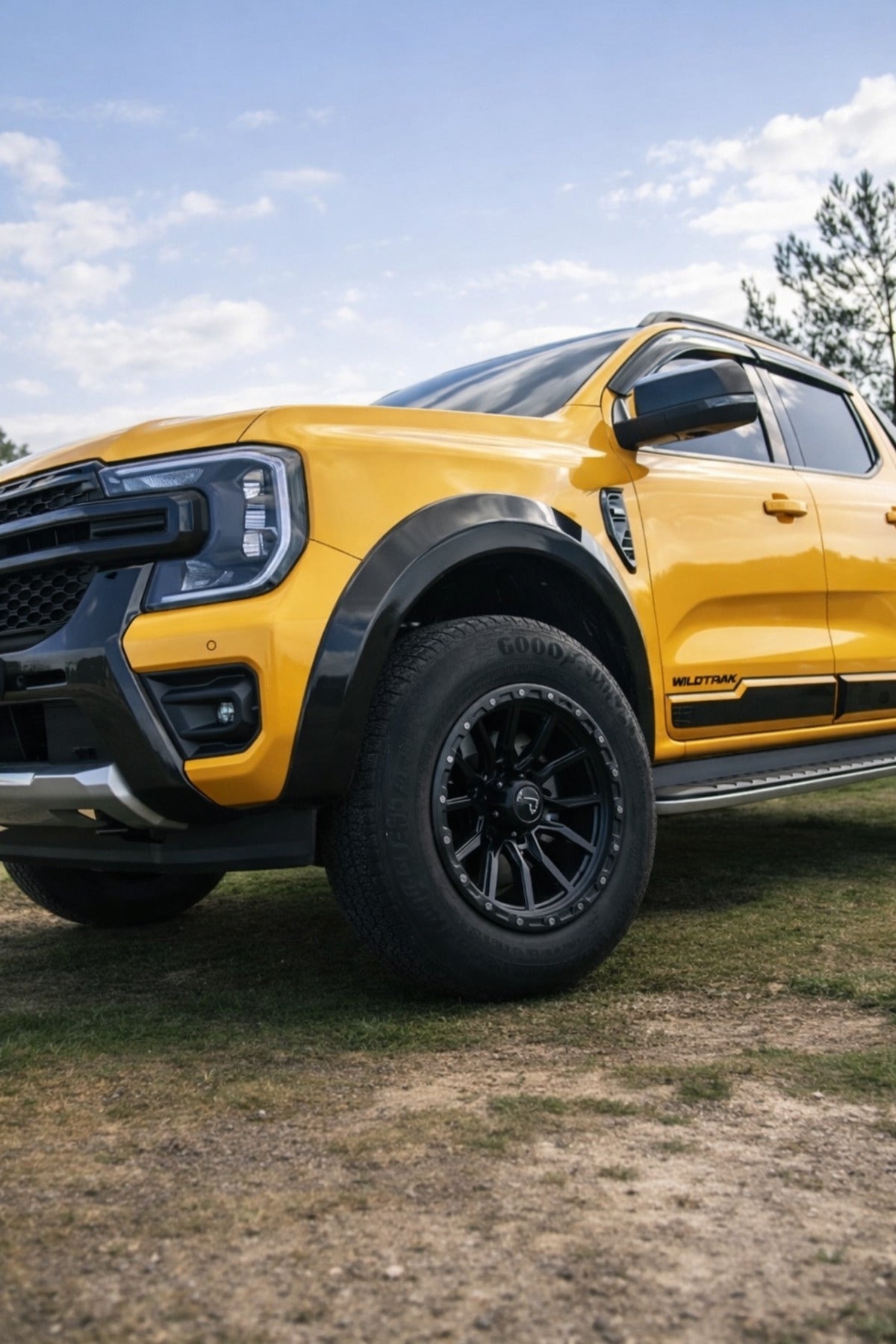 Ford Ranger T9 Çamurluk Dodik Kaplama Kabartma Koruma Parlak Siyah
