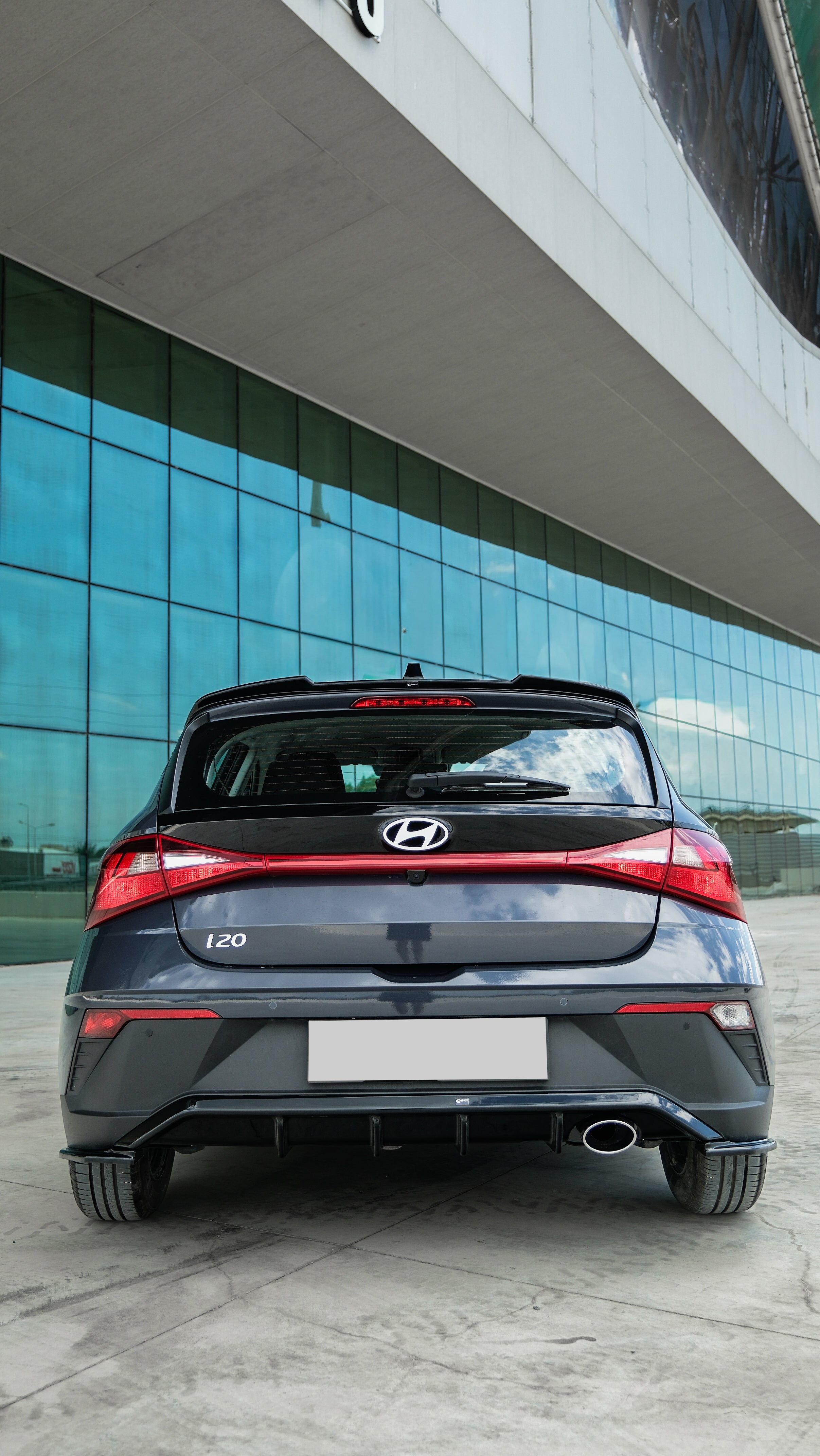 Hyundai i20 2023+ Arka Difüzör Parlak Siyah Sportif Tampon Altı Eki