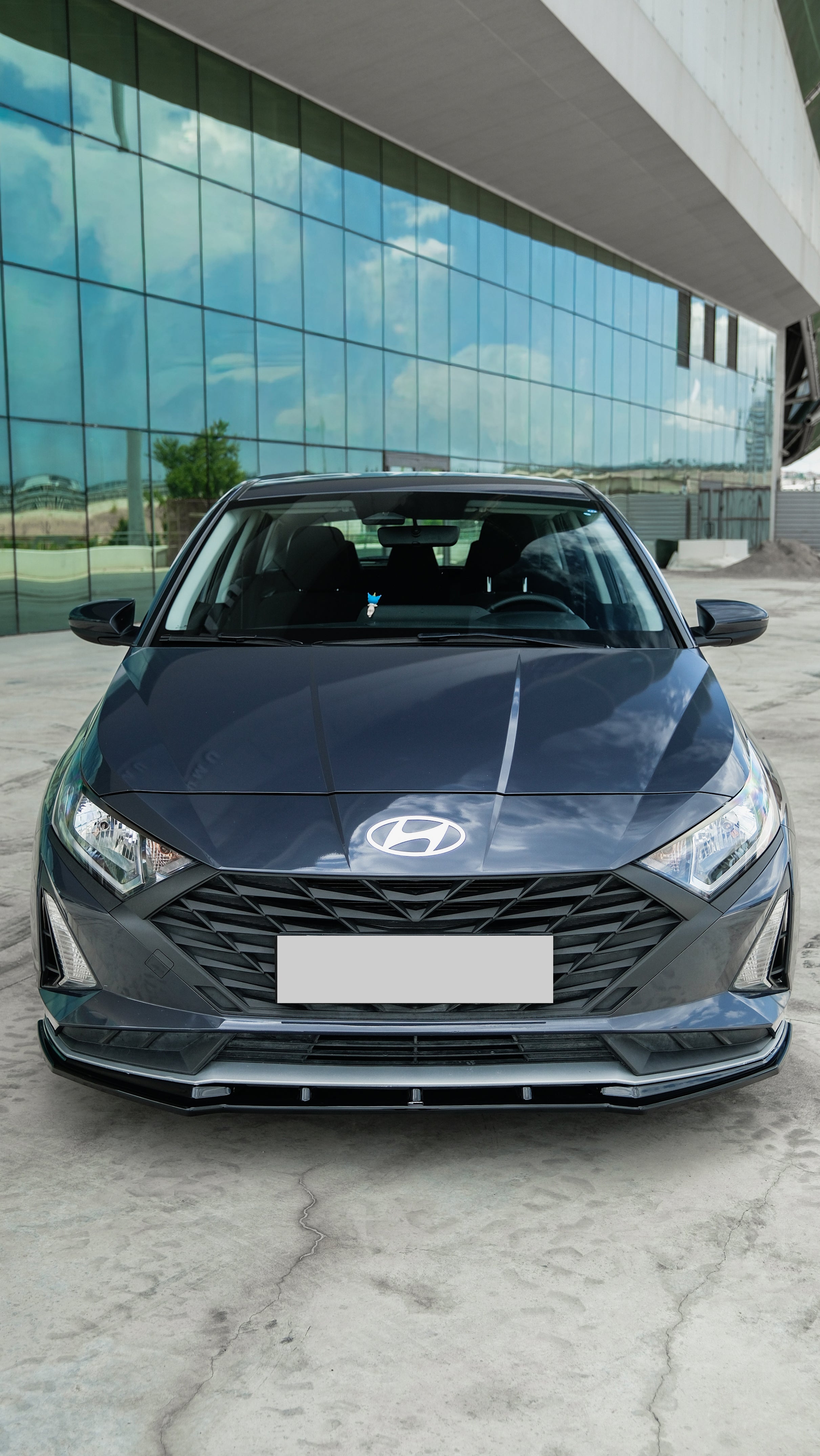 Hyundai i20 2023+ Ön Lip Parlak Siyah Ön Tampon Eki Sportif Görünüm