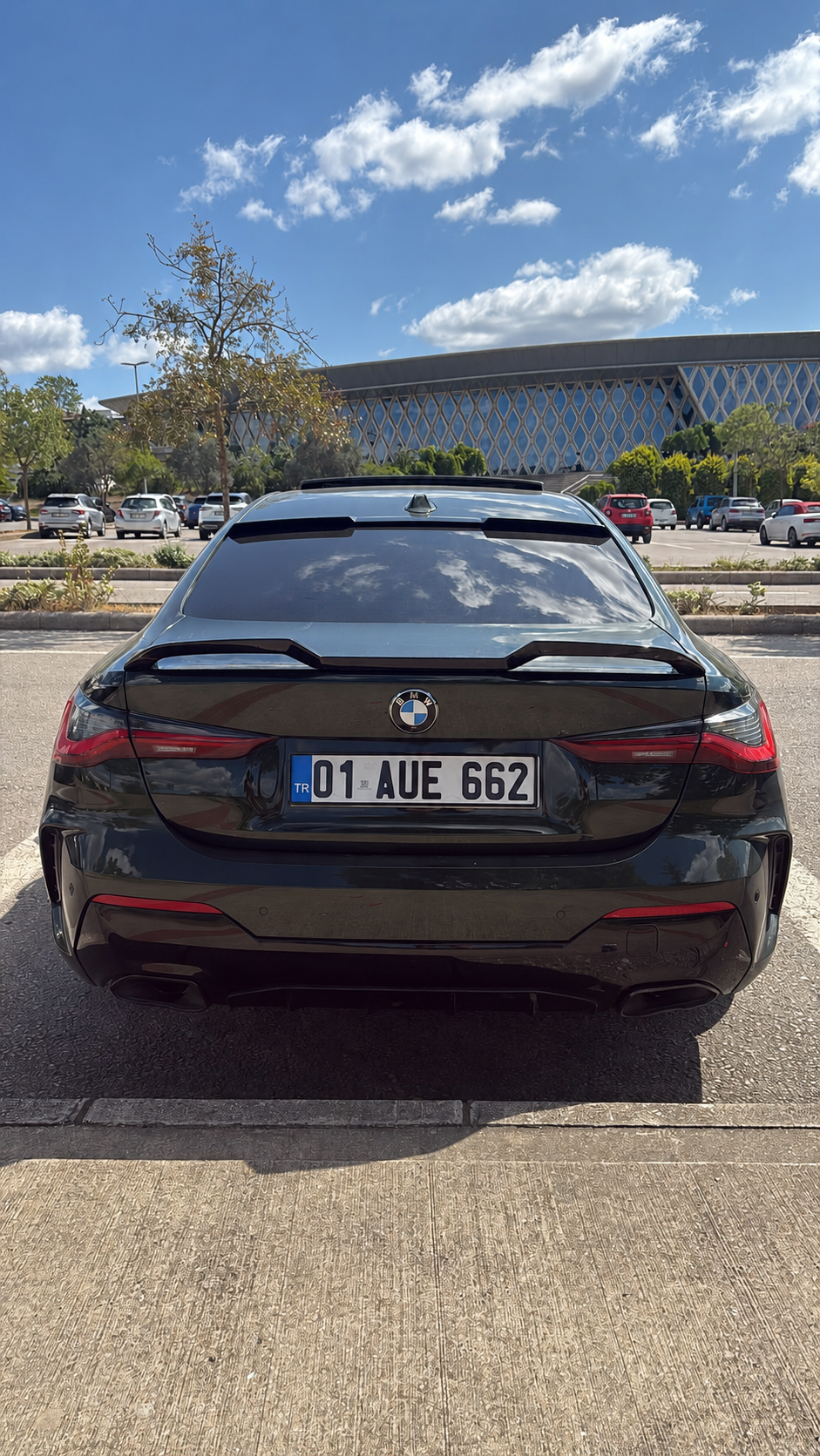 BMW G22 G26 V-Style Bagaj Spoilerı İthal Piano Black Parlak Siyah
