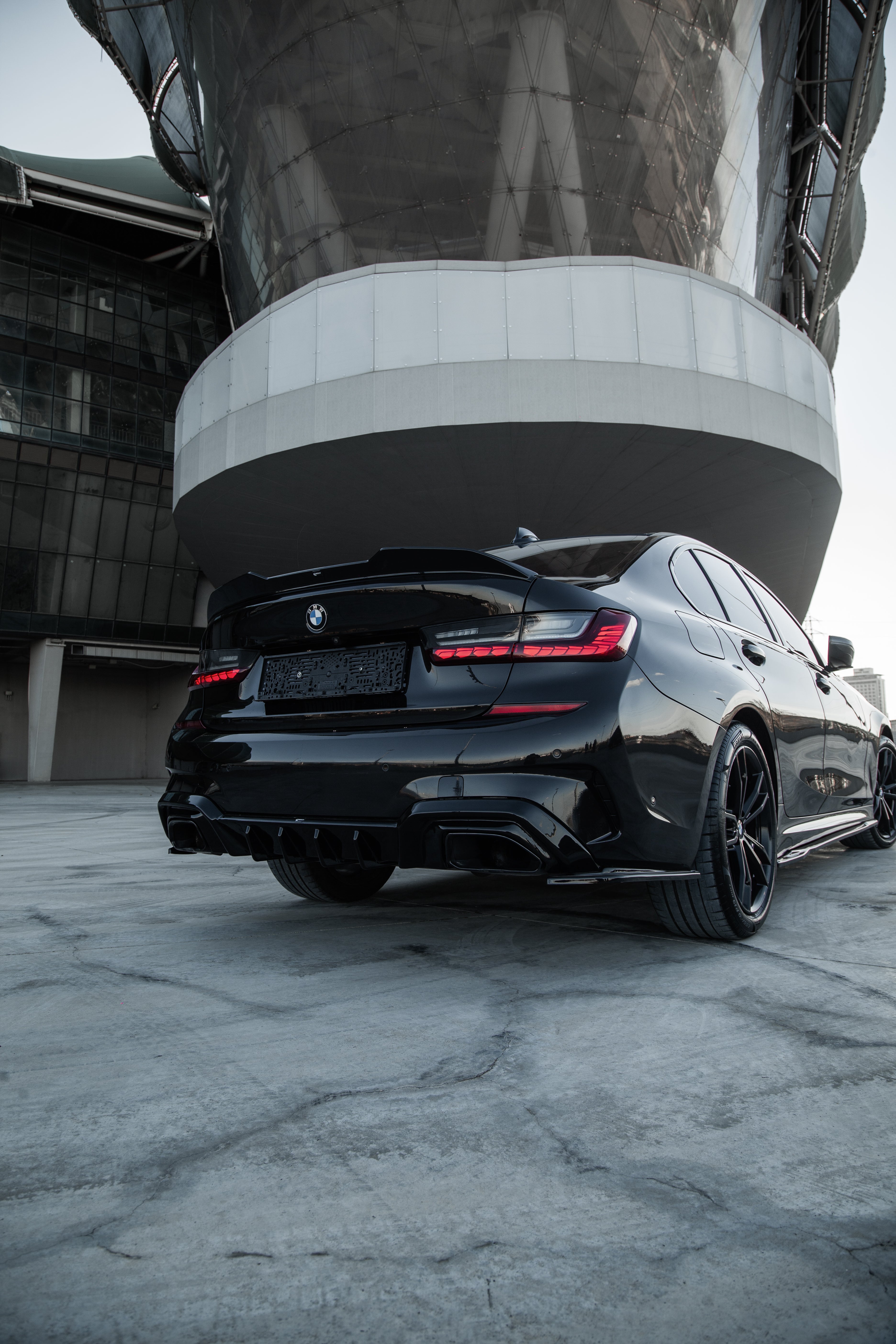 BMW 3 Serisi G20 M Sport Uyumlu Body Kit Seti – Bagaj Spoiler, Ön Lip, Yan Flap, Difüzör & Marşpiyel Takımı | Premium Görünüm + Aerodinamik Performans