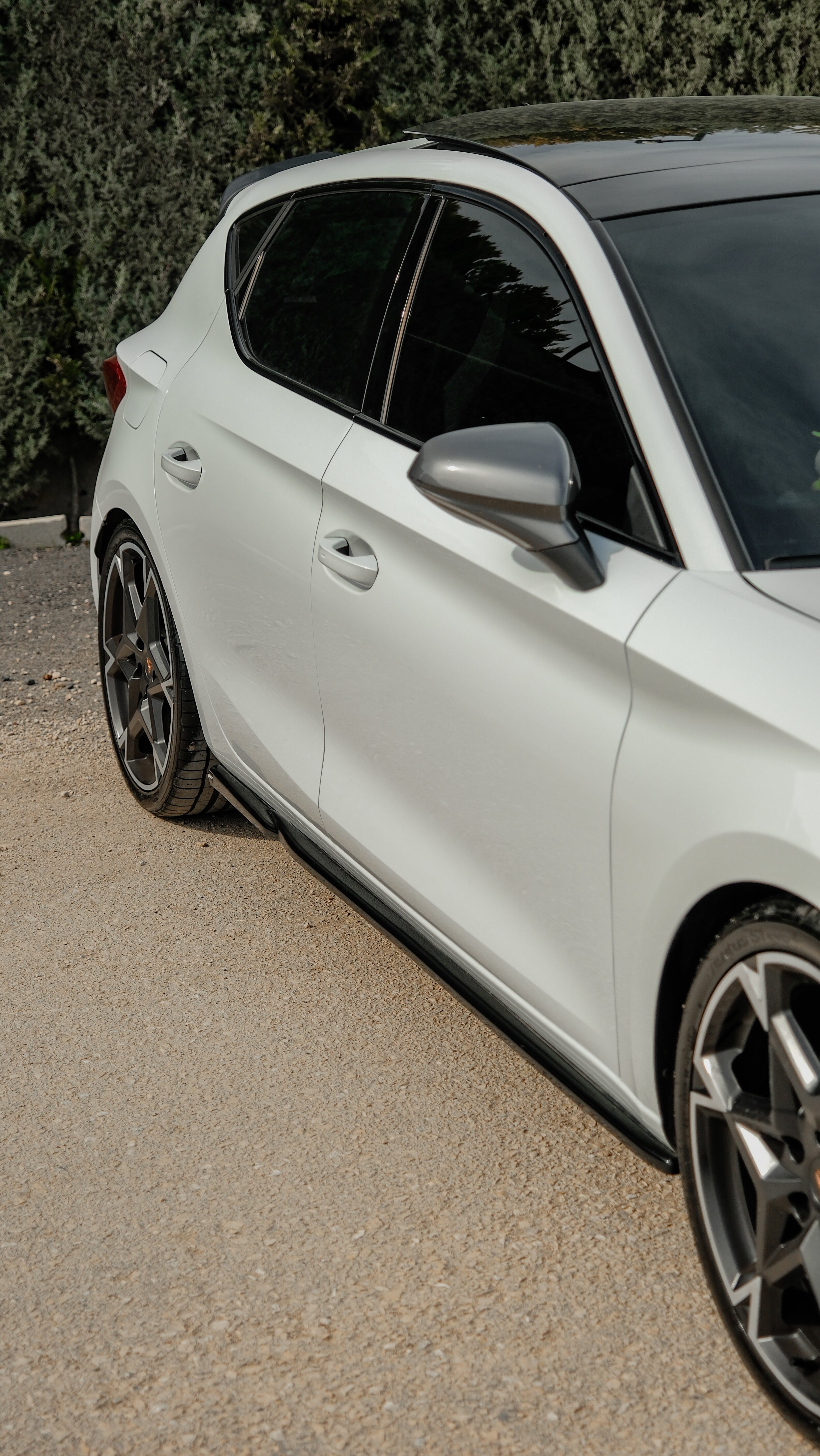 Cupra Leon 2025+ Body Kit Seti Ön Lip Difüzör Flap Marşpiyel Spoiler Piano Black