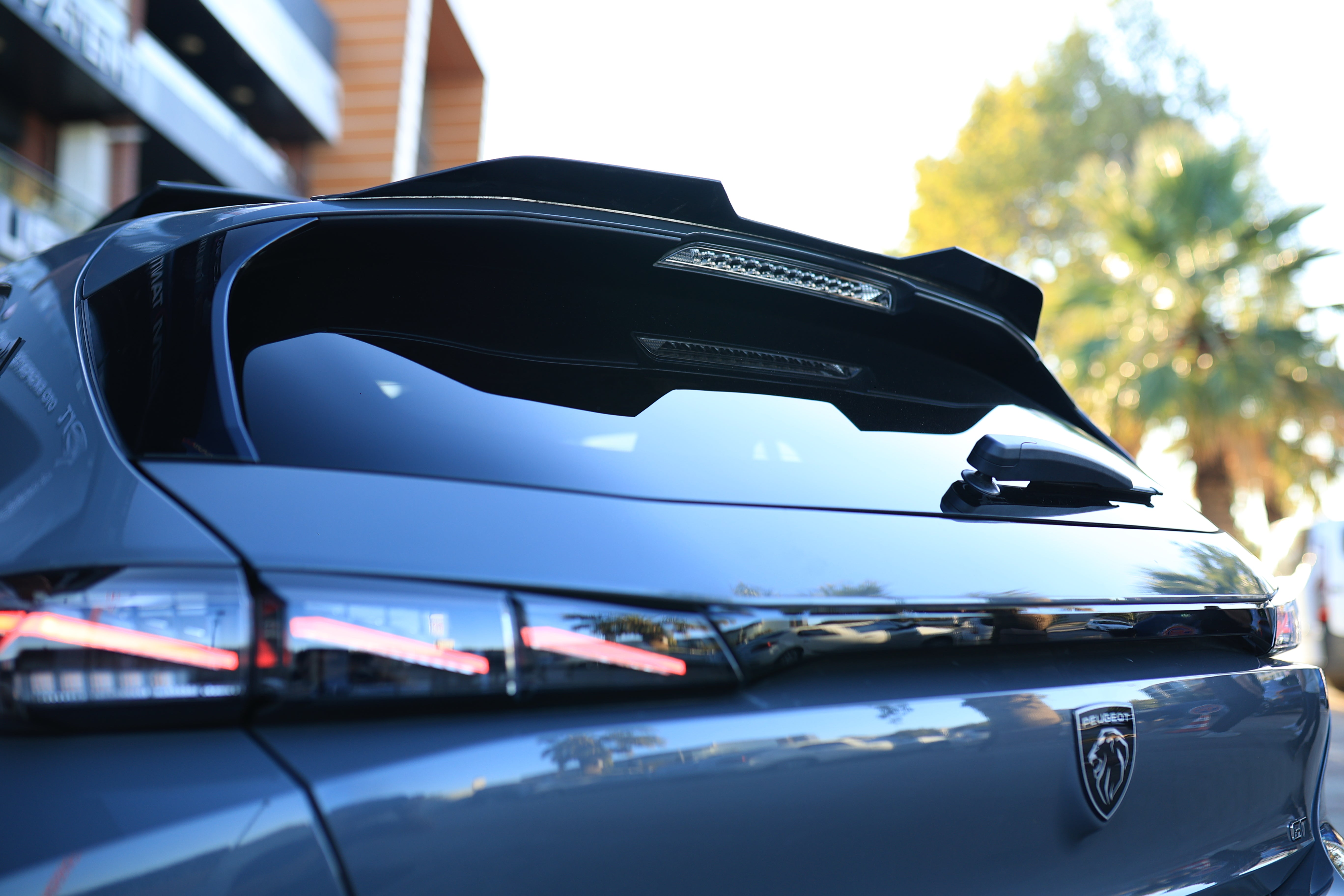 Peugeot 308 GT 2021+ Parlak Siyah Bagaj Spoilerı | Sportif Arka Görünüm